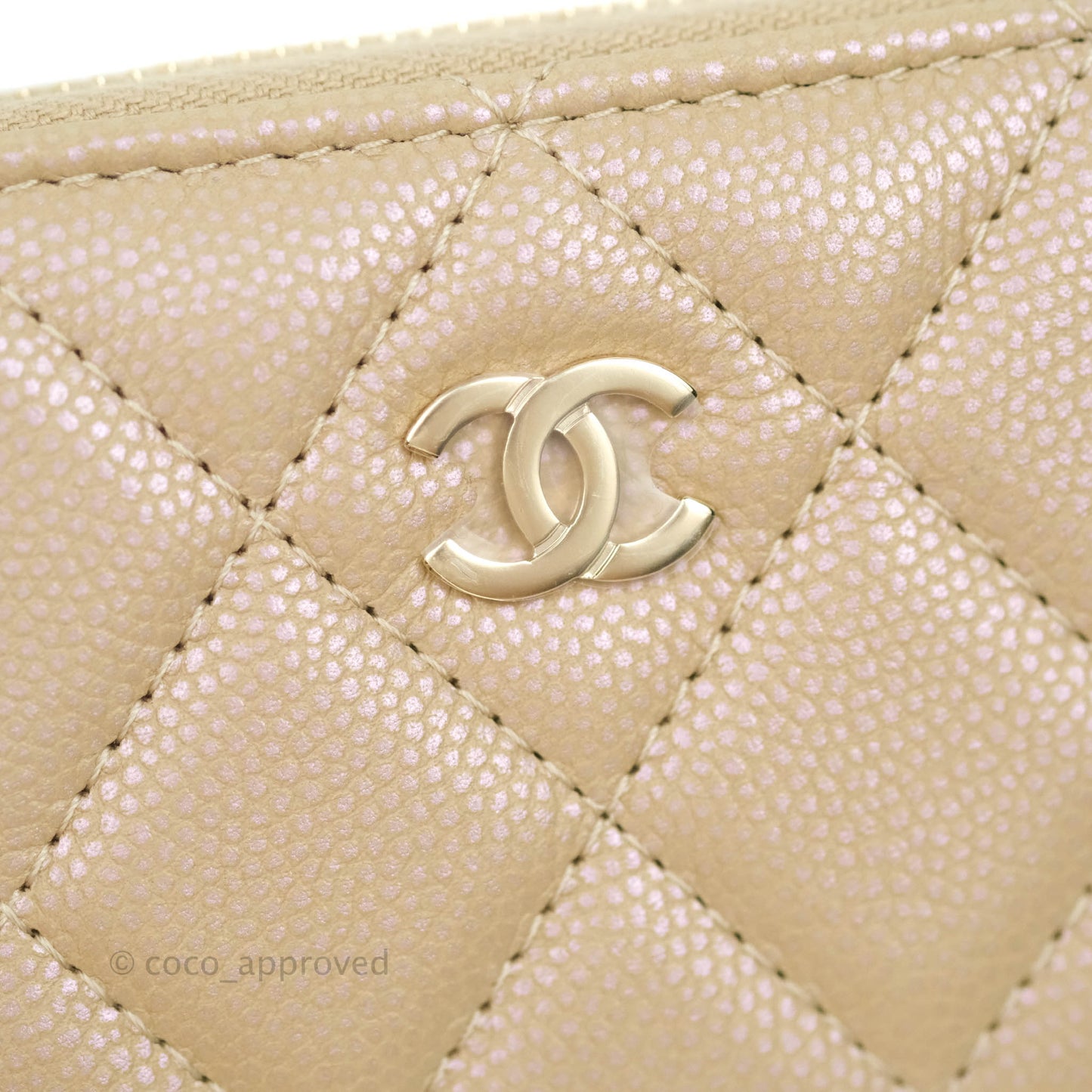 Chanel Classic Zipped Coin Purse Iridescent Beige Caviar Gold Hardware 21S