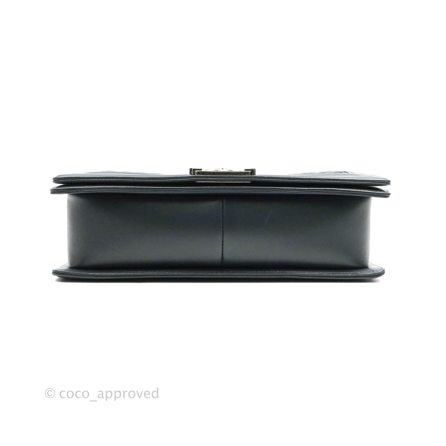 Chanel New Medium Chevron Boy Bag Navy Crumpled Calfskin Ruthenium Hardware