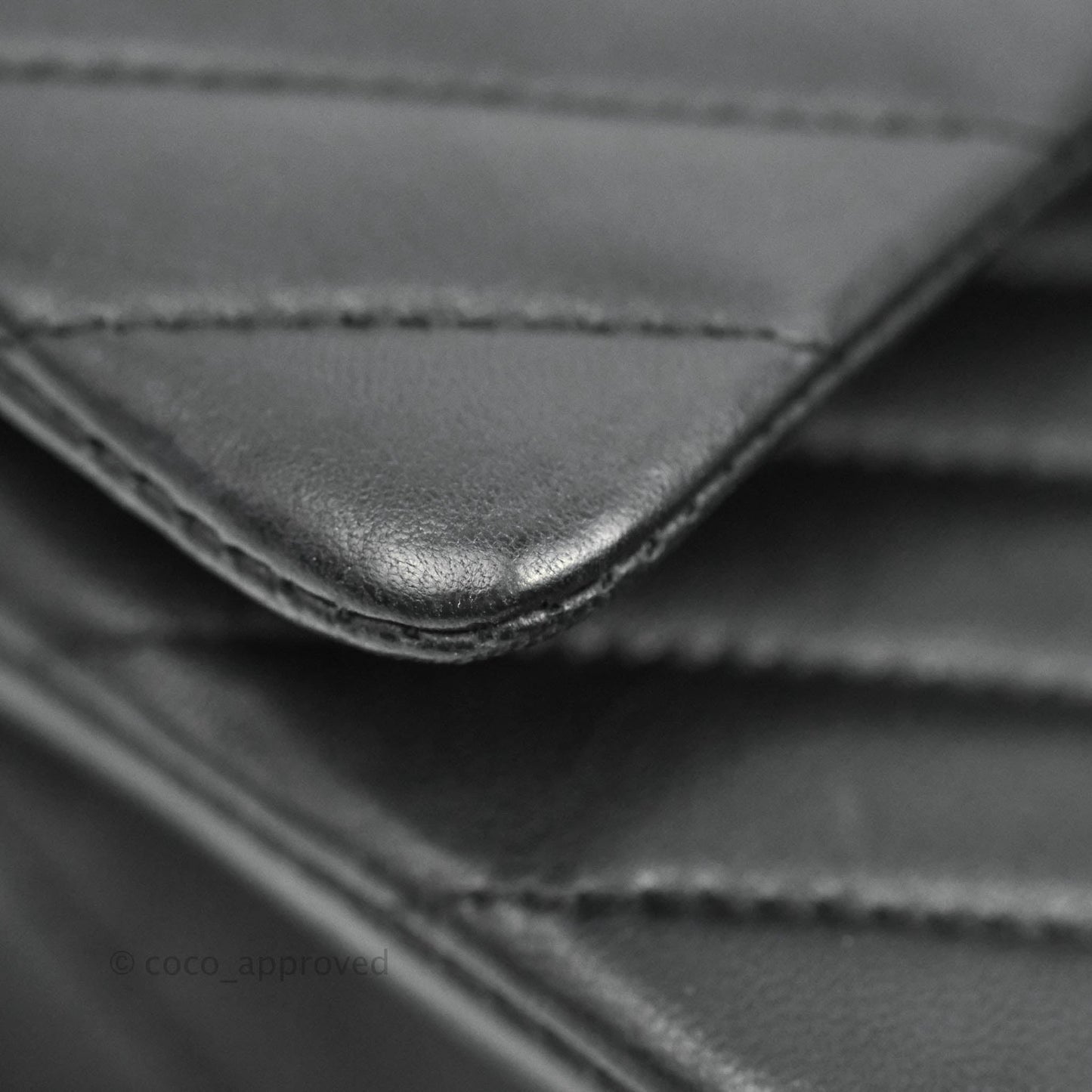 Chanel Classic Chevron M/L Medium Double Flap So Black Lambskin
