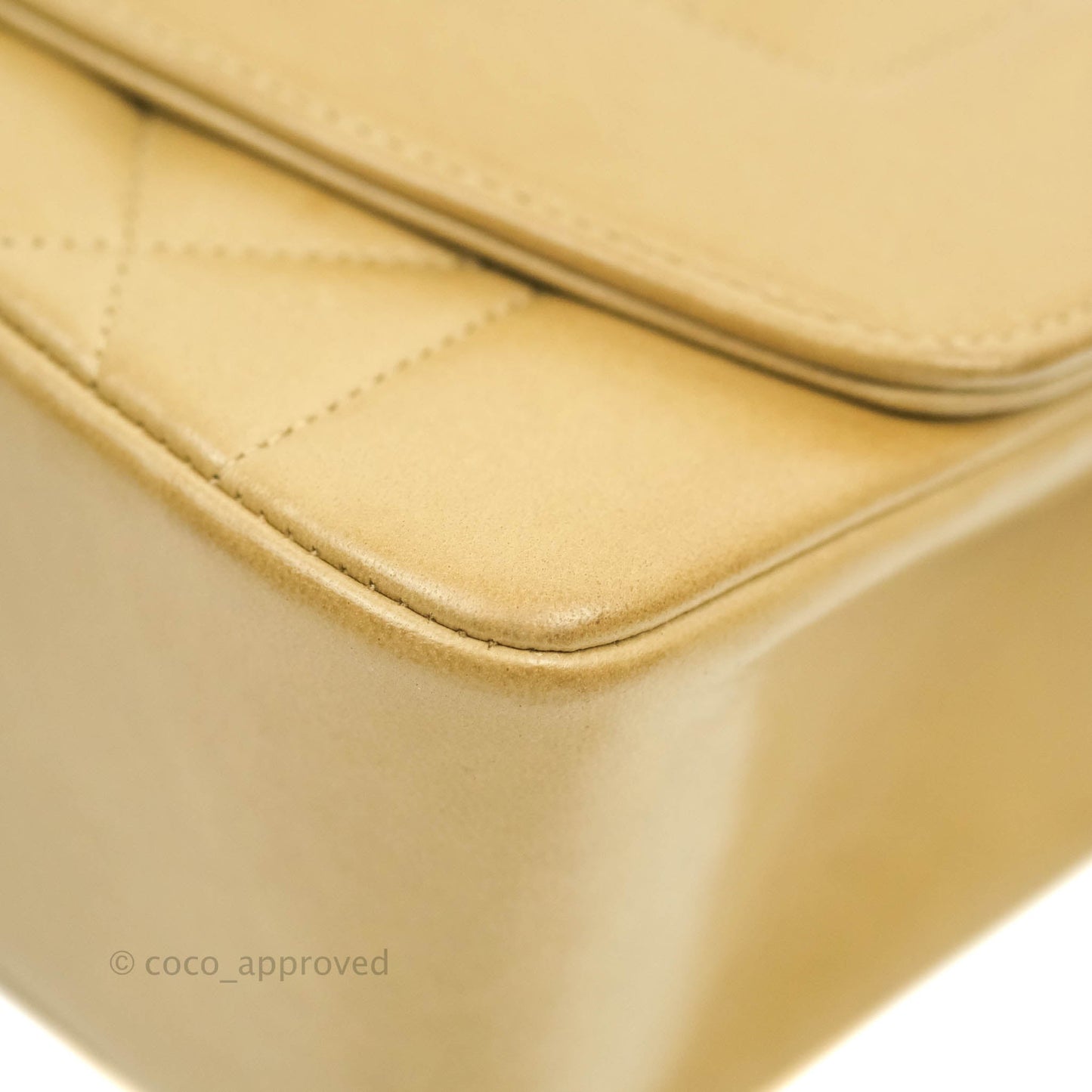 Chanel Vintage Small Quilted Classic Diana Flap Bag Beige Lambskin 24K Gold Hardware