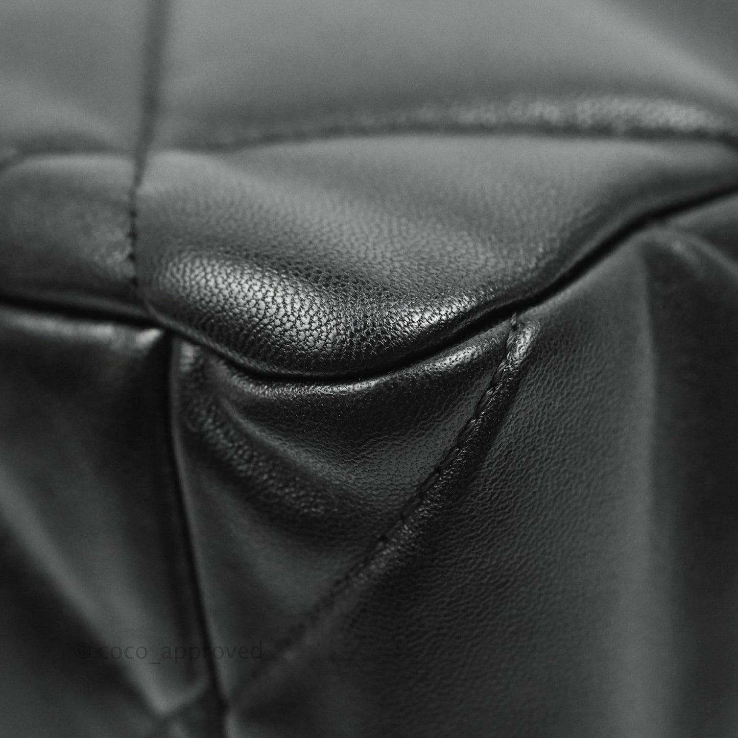Chanel 19 Medium Black Mixed Hardware