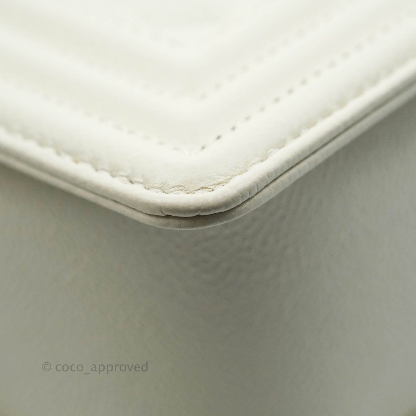 Chanel Old Medium Boy Bag White Caviar Gold Hardware 21A