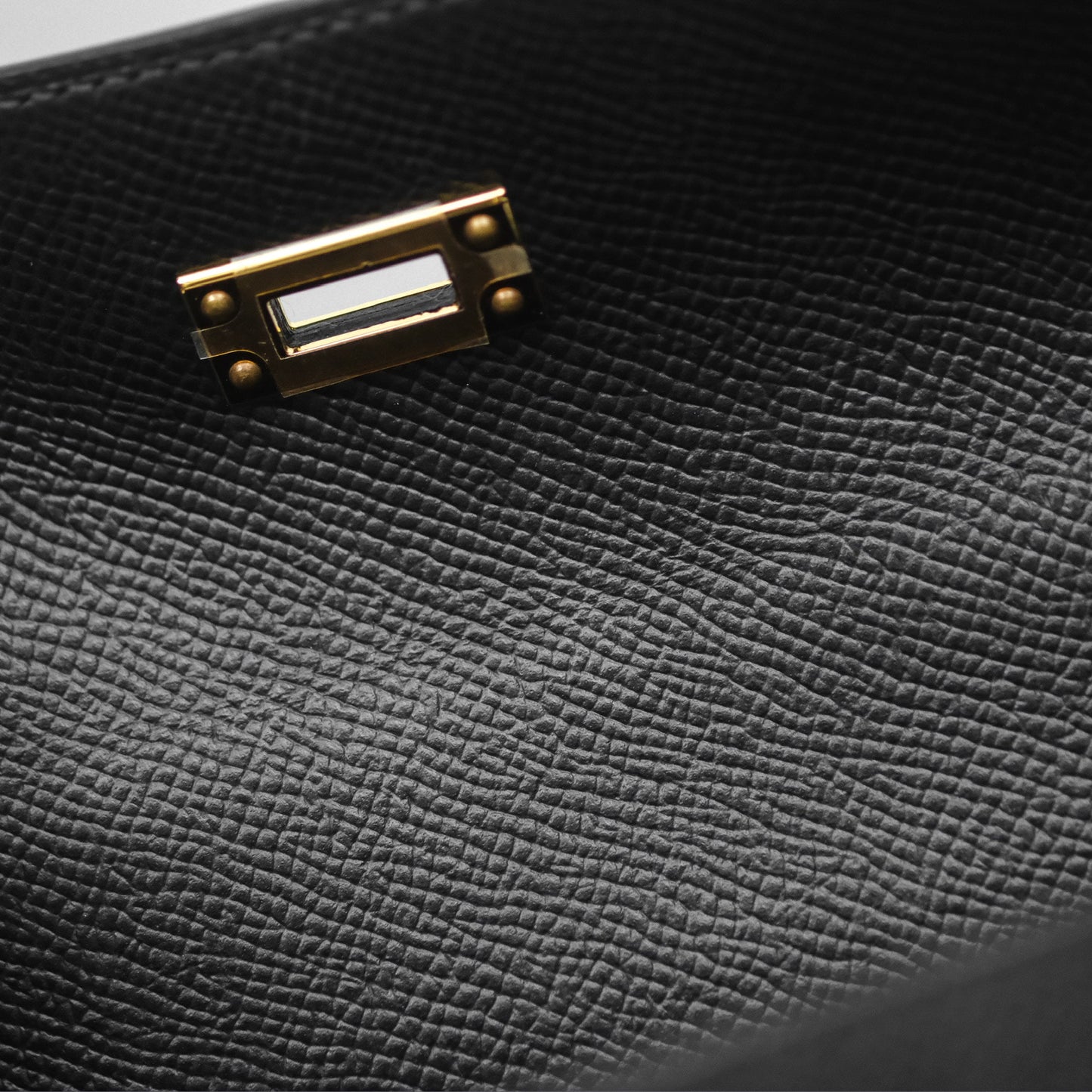 Hermès Sellier Kelly 25 Black Noir 89 Epsom Gold Hardware