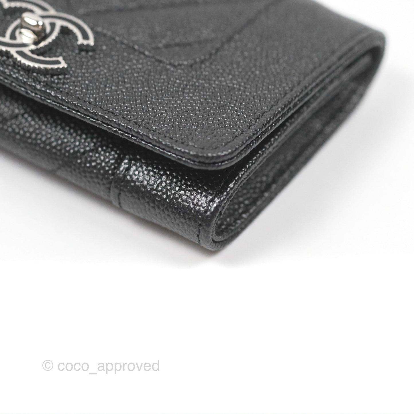 Chanel Chevron Mademoiselle Card Holder Iridescent Black Caviar Silver Hardware