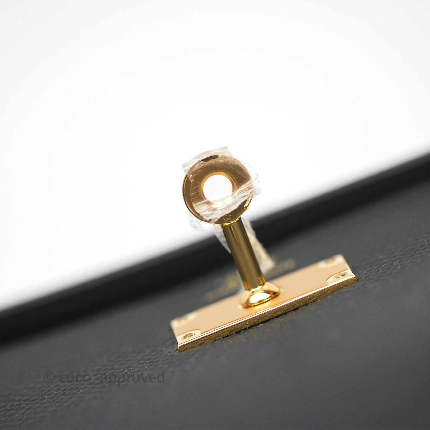 Hermès Kelly To Go Wallet Noir 89 Epsom Gold Hardware