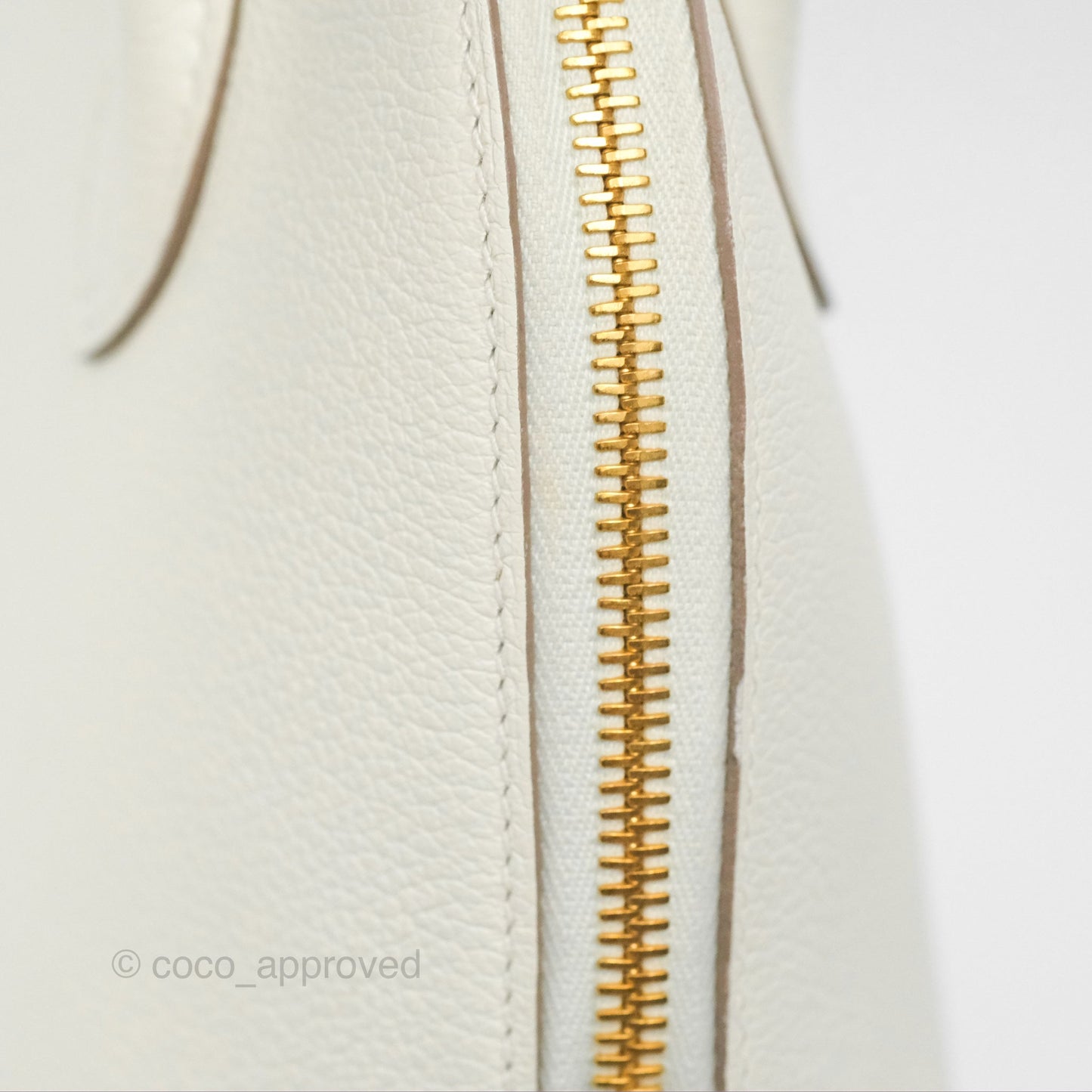 Hermès Bolide 1923 25 Mushroom 0T/Biscuit 48 Evercolor Gold Hardware
