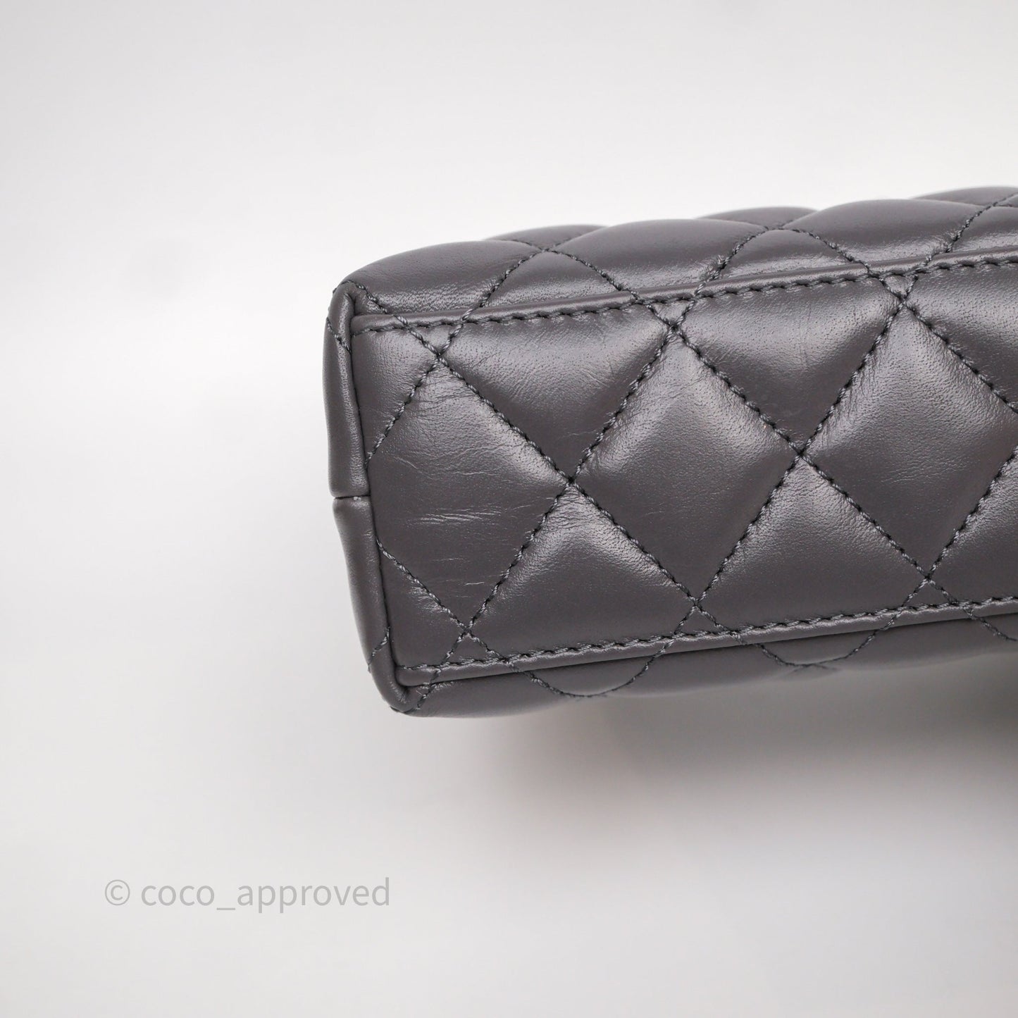 Chanel Kelly Bag Quilted Grey Shiny Crumpled Calfskin Aged Gold Hardware