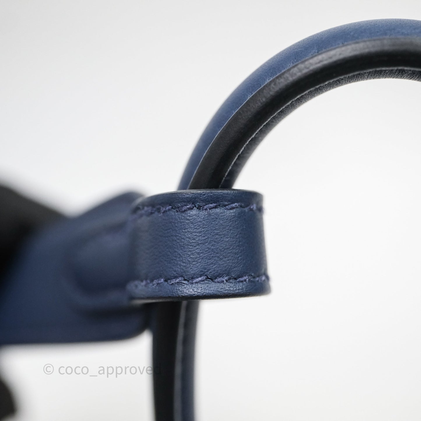 Hermès Mini Lindy II 20 Bleu Navy 7U / Rouge Grenat K1 Swift Palladium Hardware
