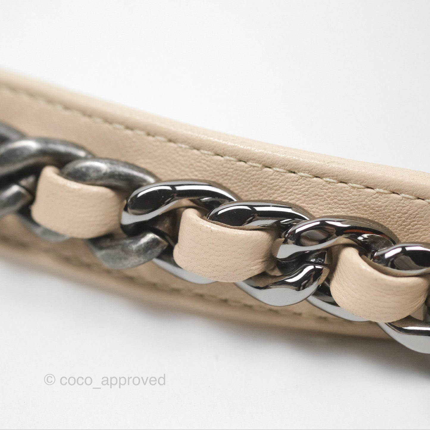 Chanel 19 Small Tweed Oreo Cream Mixed Hardware