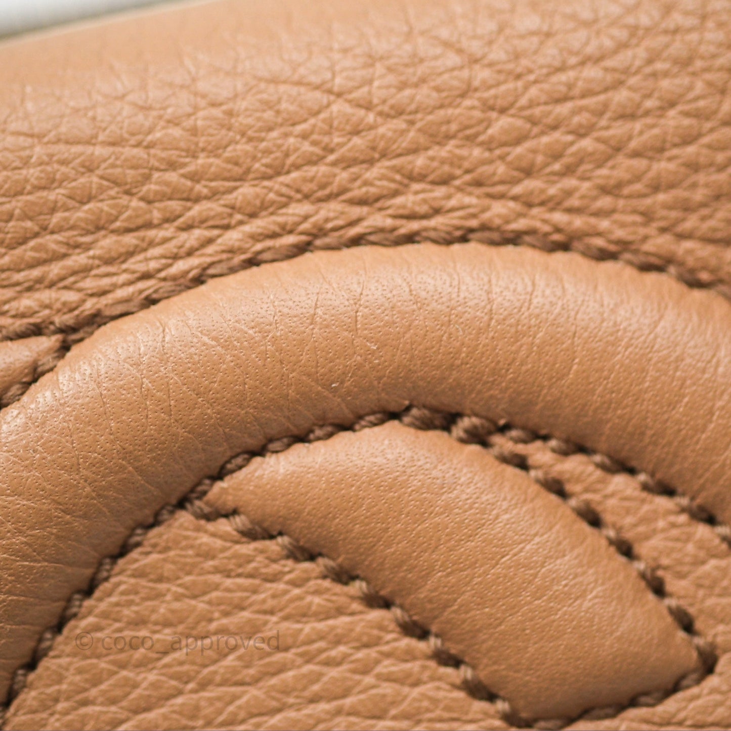 Gucci Small Soho Disco Bag Calfskin Beige