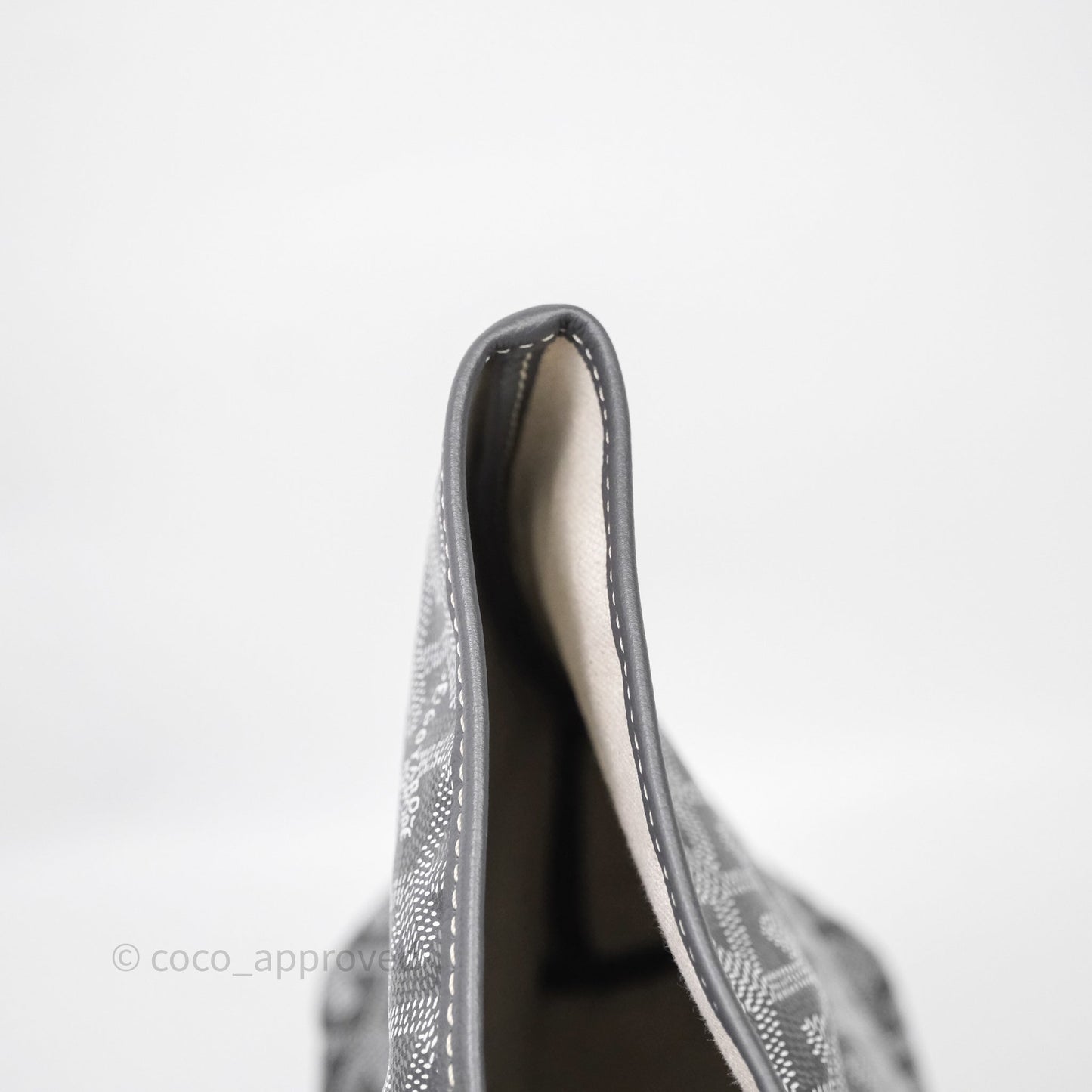 Goyard St Louis Tote PM ⁣⁣⁣⁣⁣⁣⁣⁣⁣⁣⁣⁣⁣⁣⁣⁣⁣⁣⁣⁣Grey