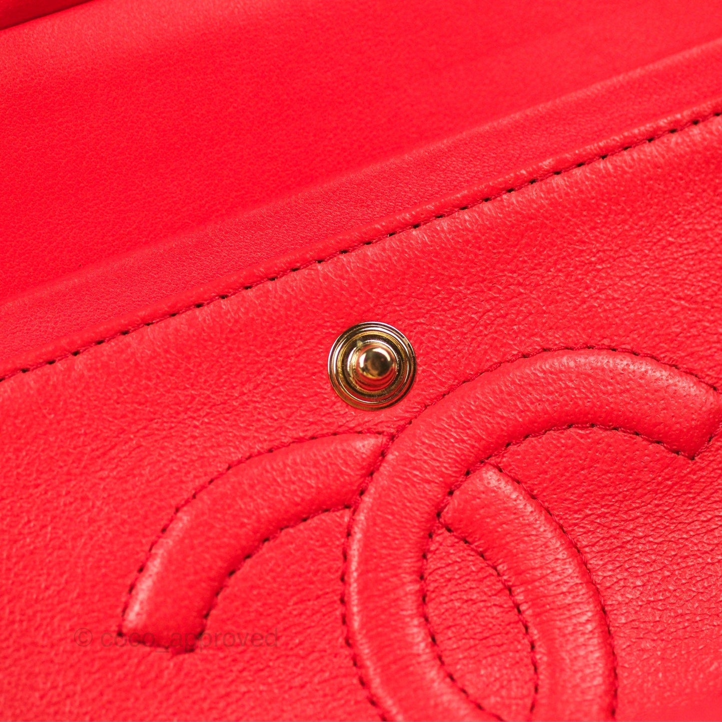 Chanel Classic M/L Medium Flap Quilted Red Lambskin Gold Hardware