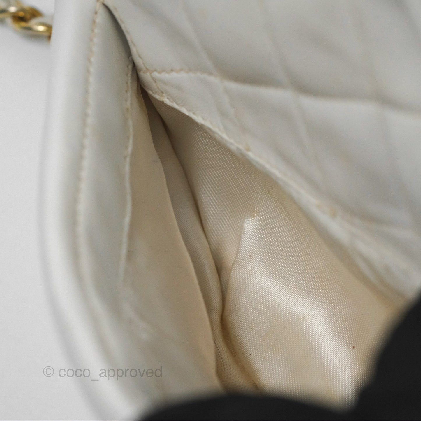 Chanel Vintage Small Camera Bag White Lambskin Gold Hardware