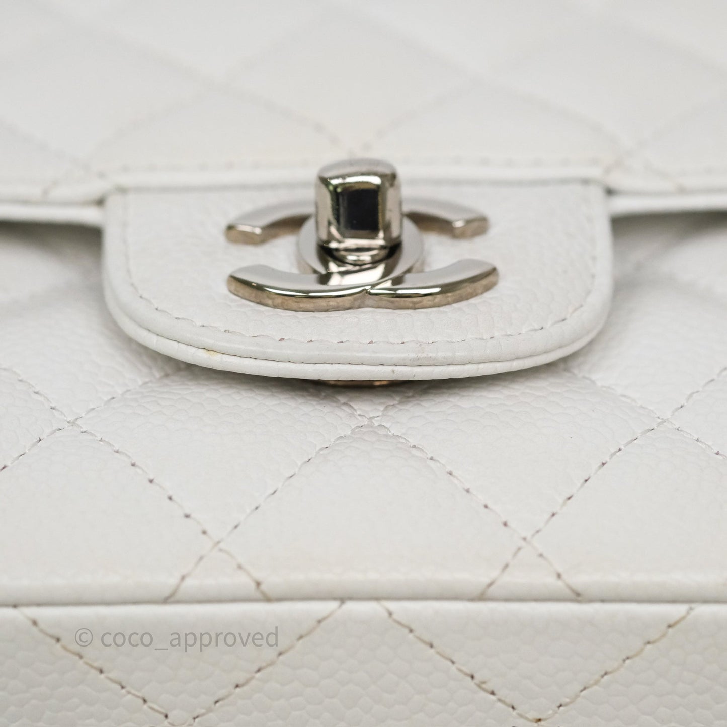 Chanel M/L Medium Classic Flap Quilted White Caviar Silver Hardware