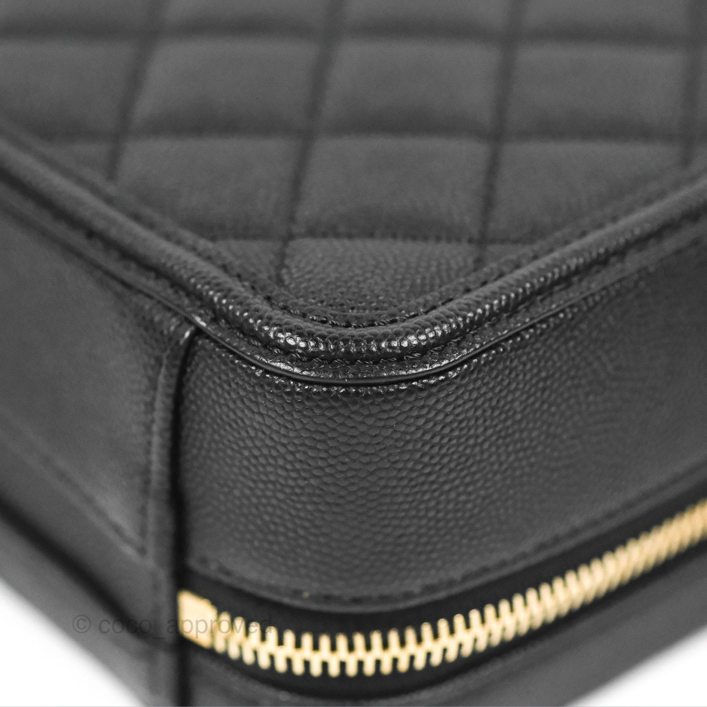 Chanel Quilted Small CC Filigree Vanity Case Black Caviar Gold Hardware