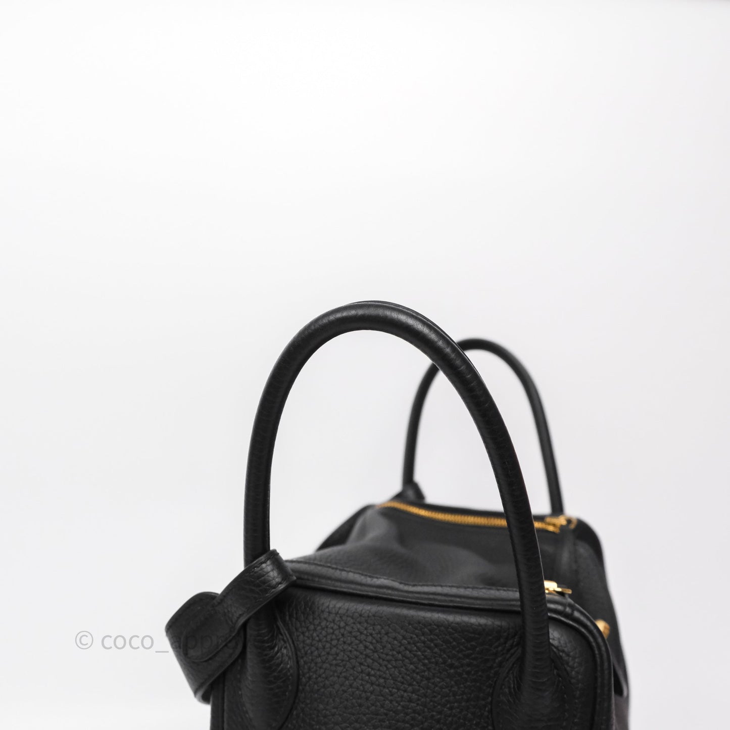 Hermès Lindy 30 Black Noir 89 Clemence Gold Hardware
