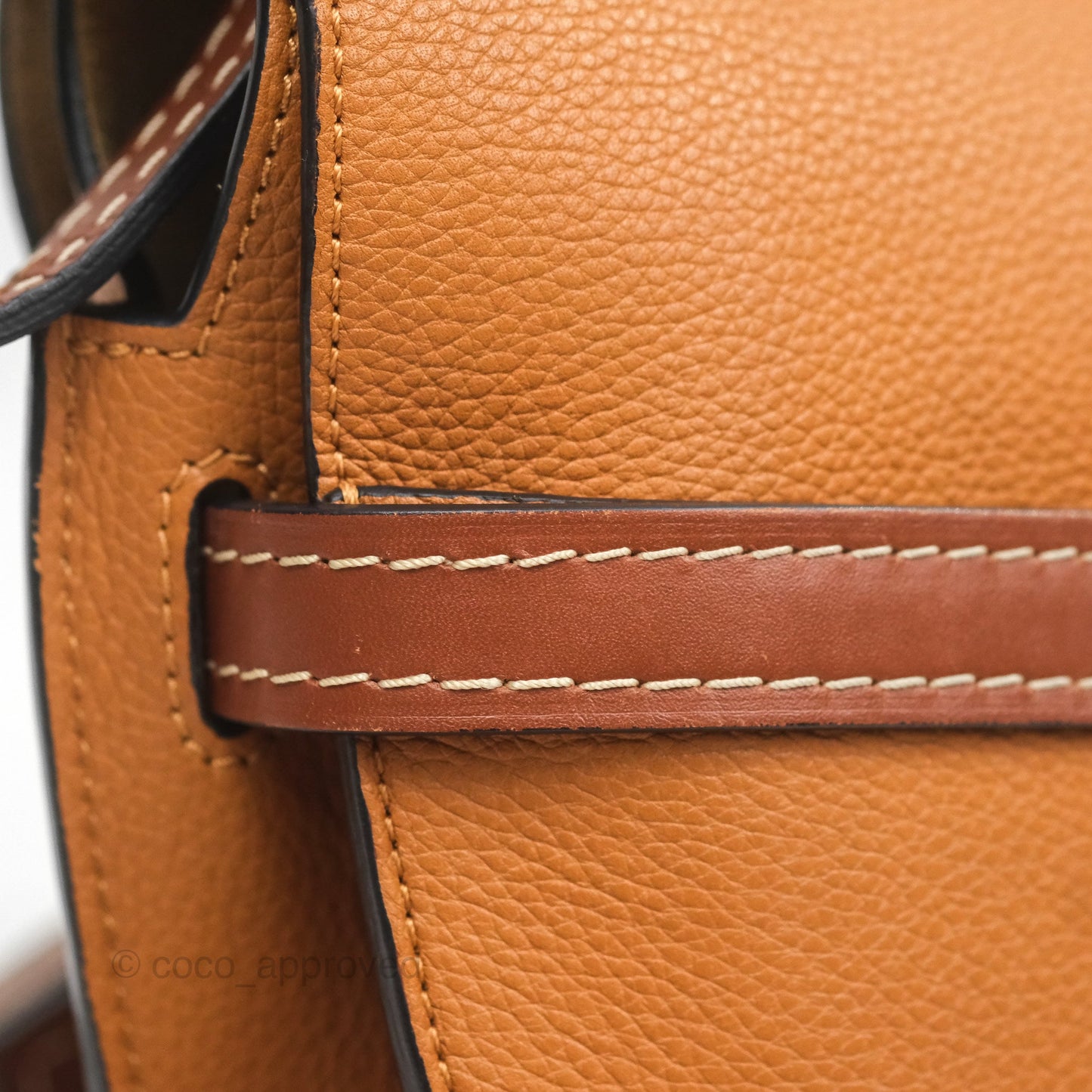 Loewe Small Gate Bag Grained Calfskin in Tan