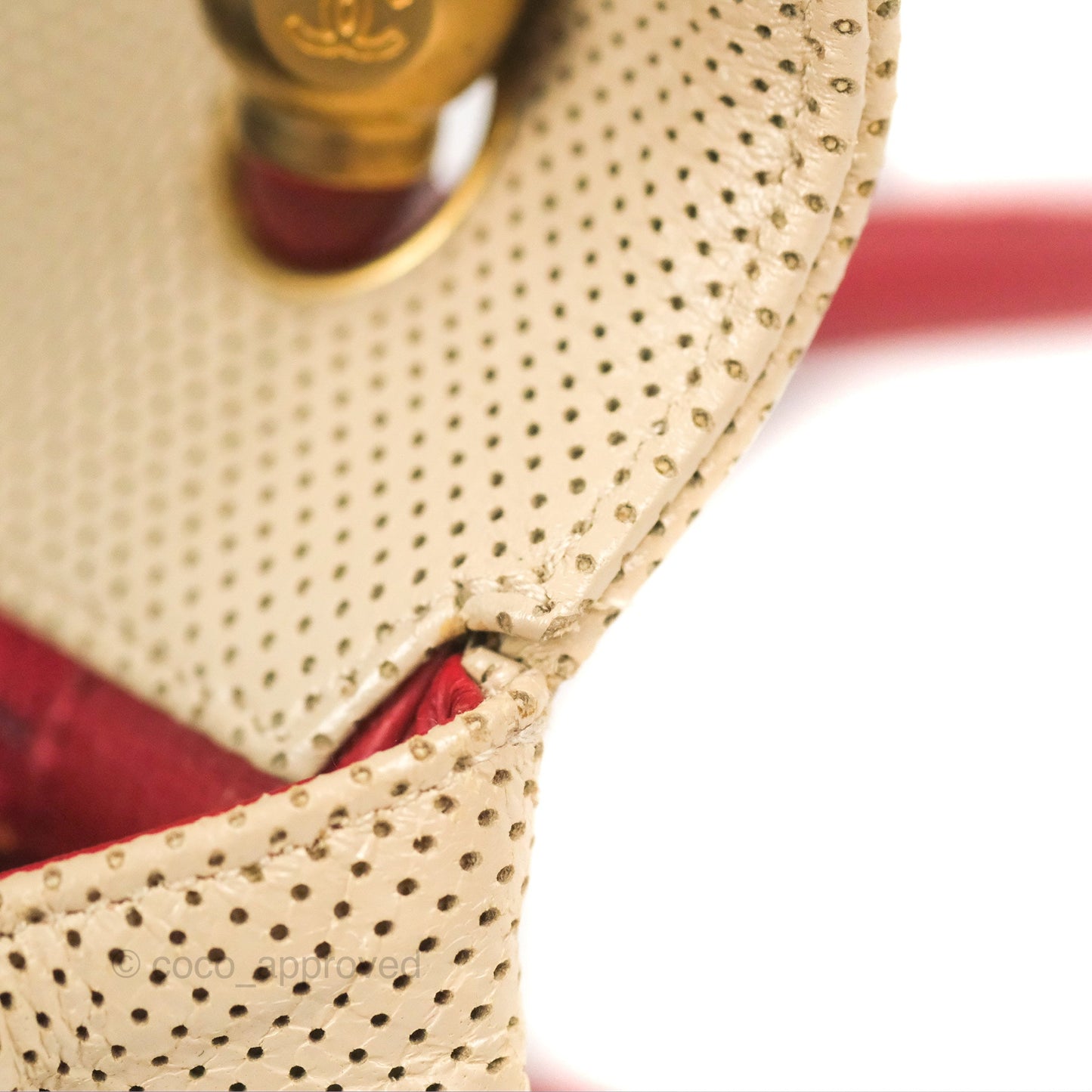 Chanel Vintage Medium Perforated Single Flap Beige/Red Matte Gold Hardware⁣⁣