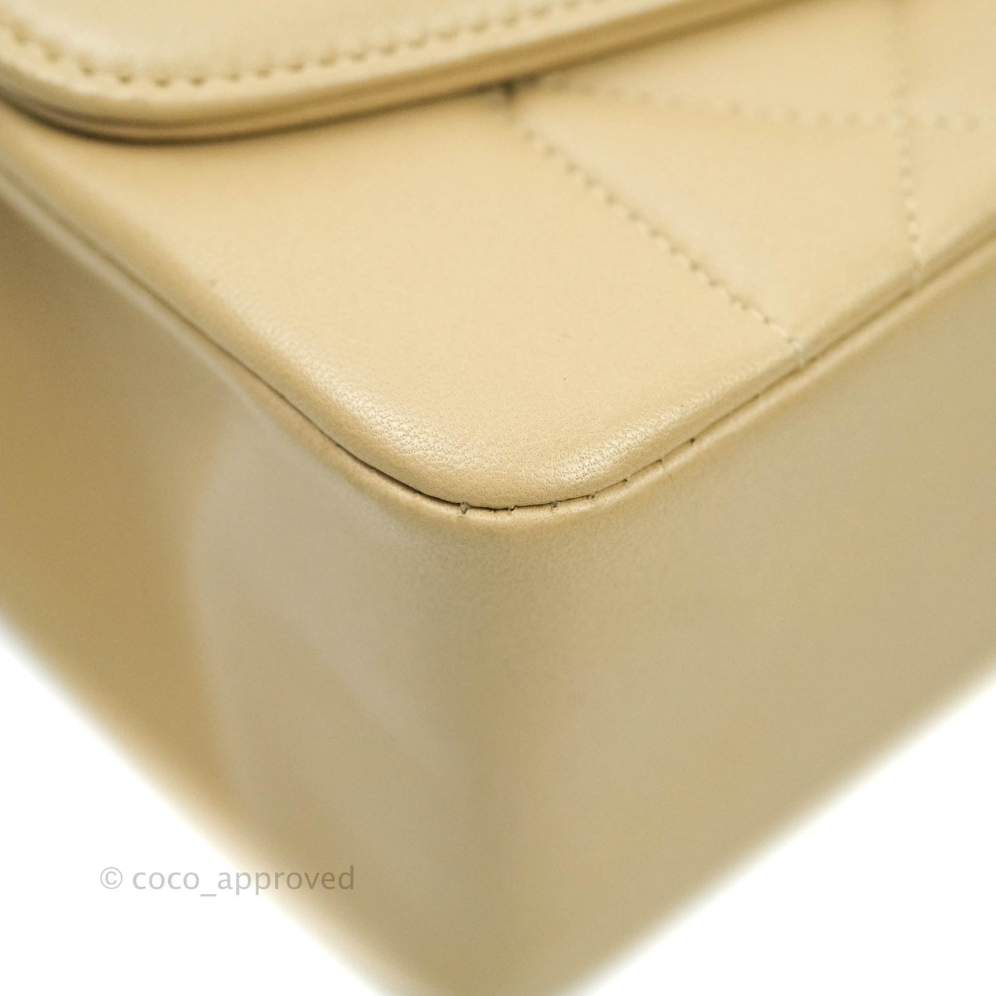 Chanel Vintage Small Quilted Classic Diana Flap Bag Beige Lambskin 24K Gold Hardware