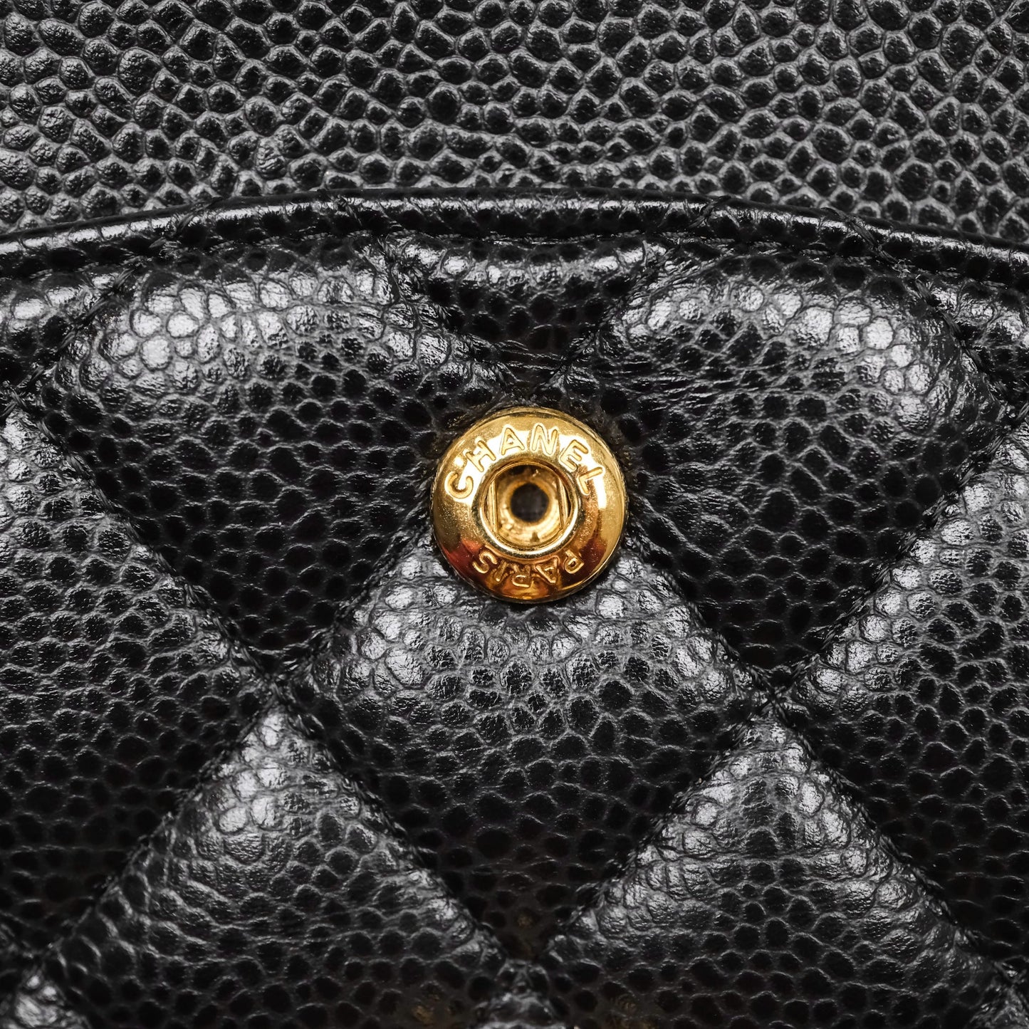 Chanel Classic M/L Medium Flap Quilted Black Caviar Gold Hardware