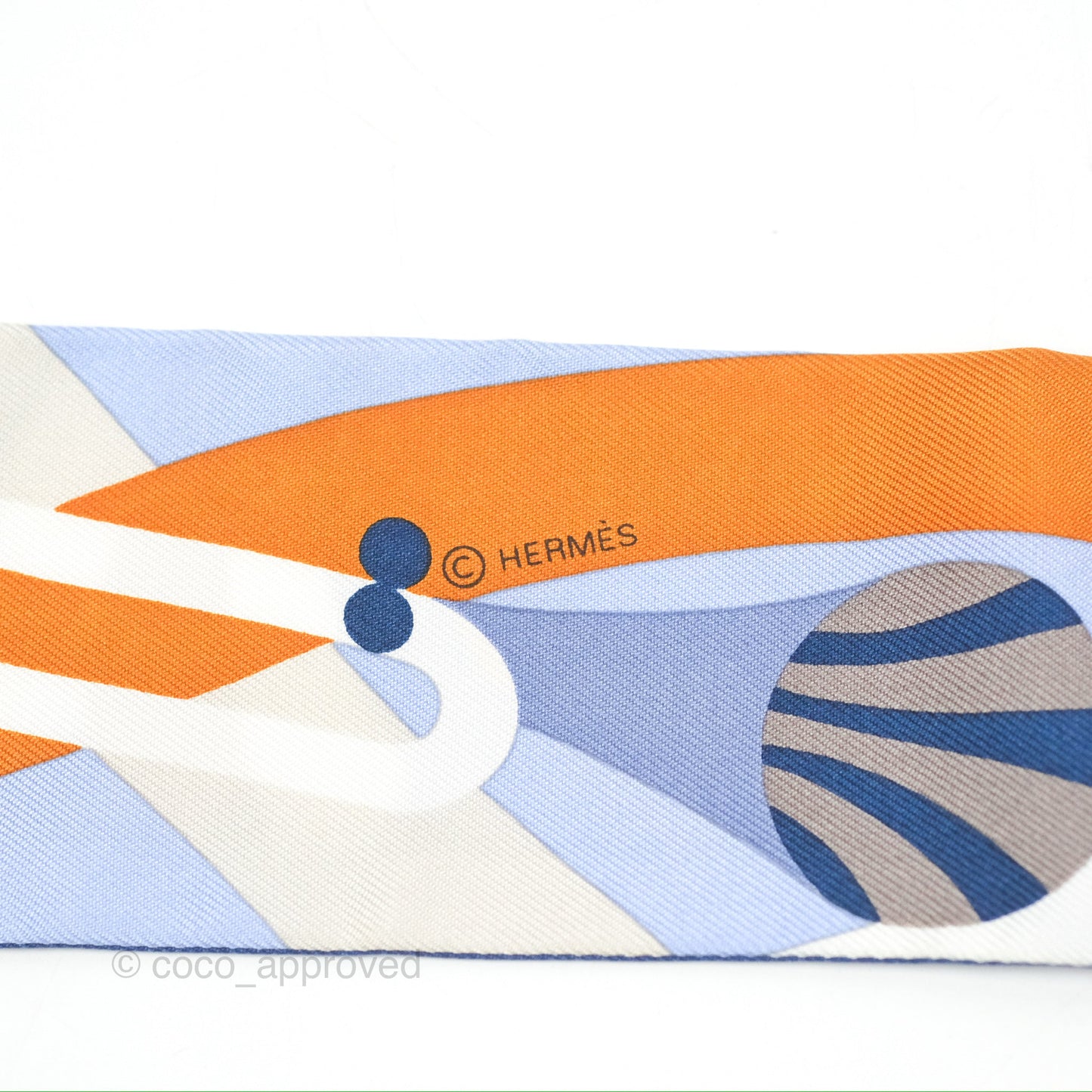 Hermès Parade en Fanfare Silk Twilly
