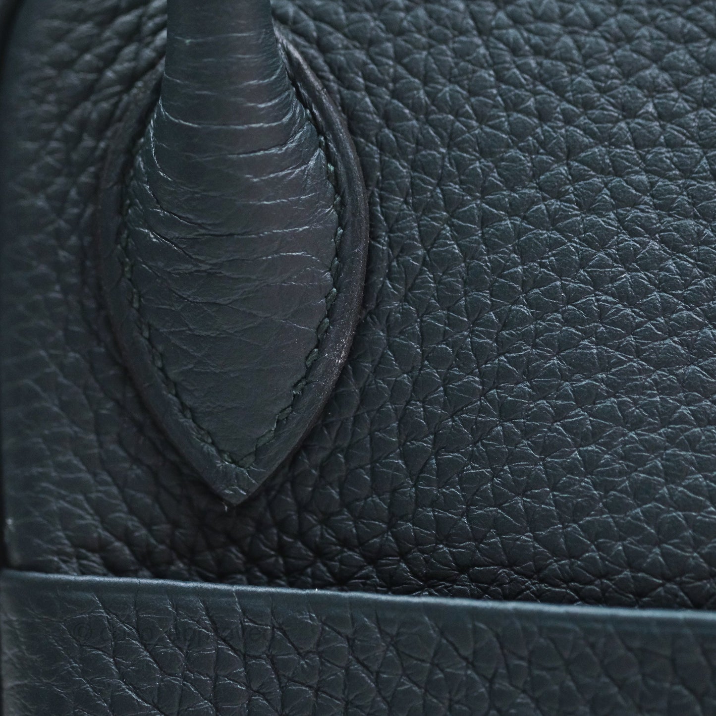 Hermès Lindy 26 Vert Cypress 6O Clemence Gold Hardware
