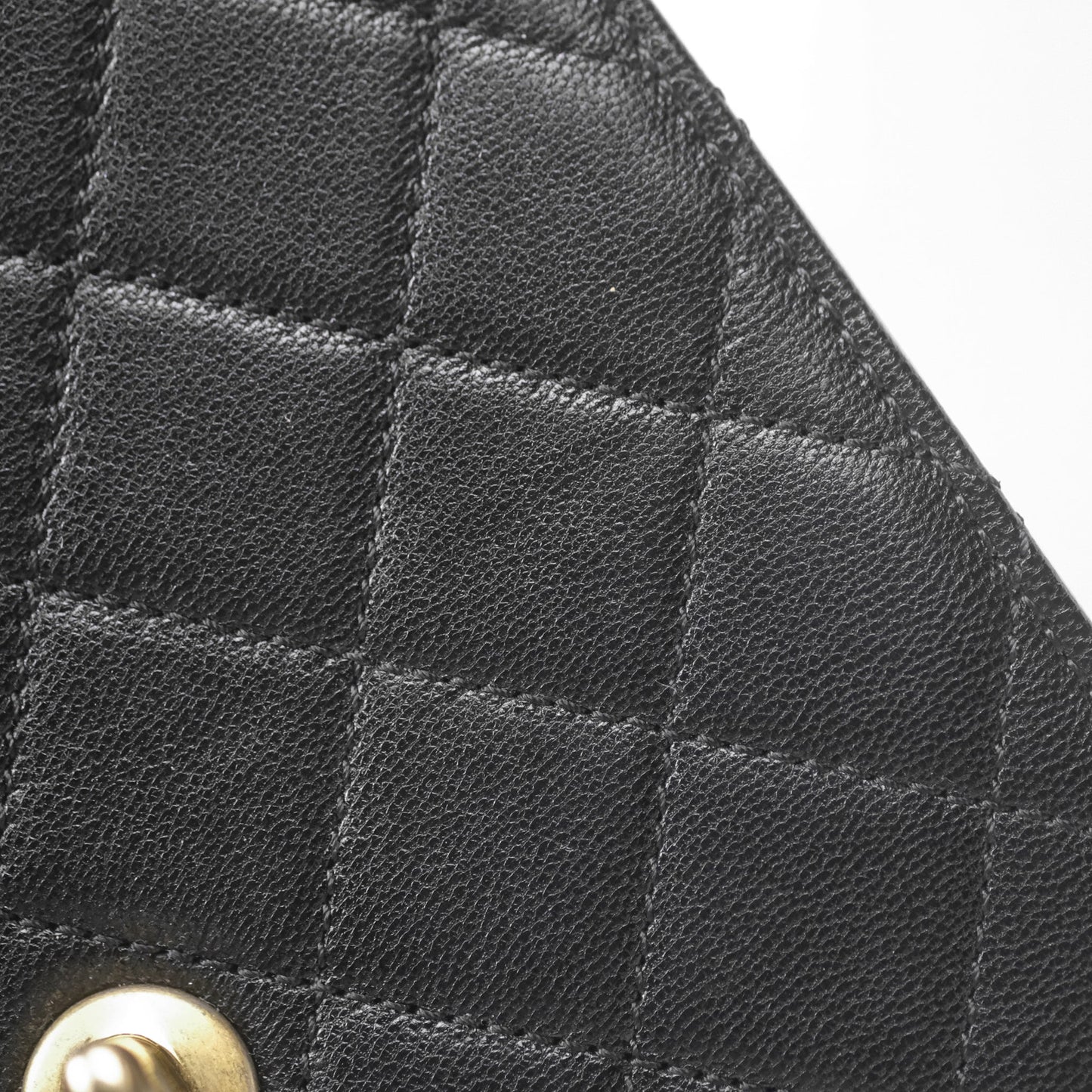 Chanel Quilted Chic Logo Pearls Flap Black Goatskin Aged Gold Hardware