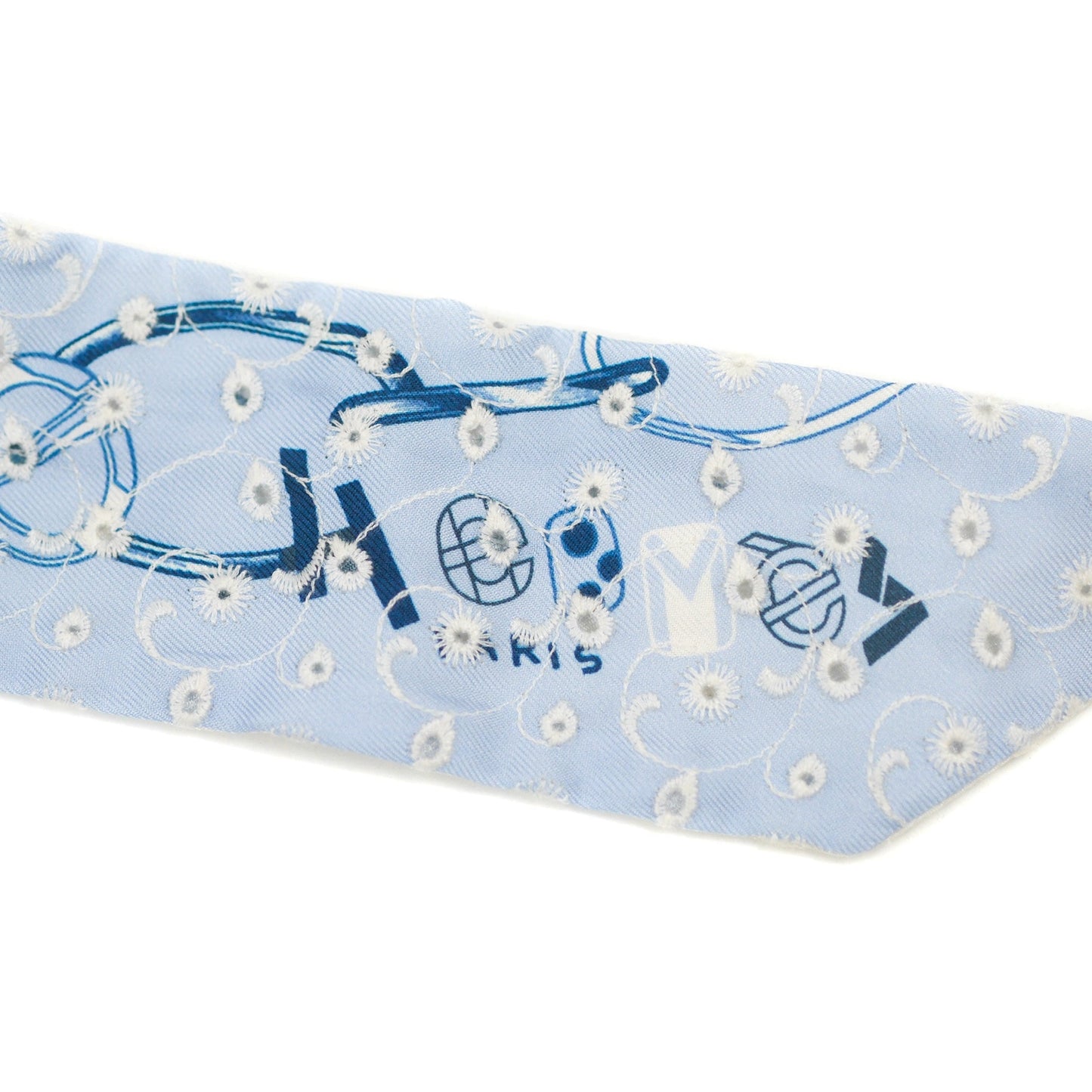 Hermès Do Re Boucles Broderie Anglaise Silk Twilly
