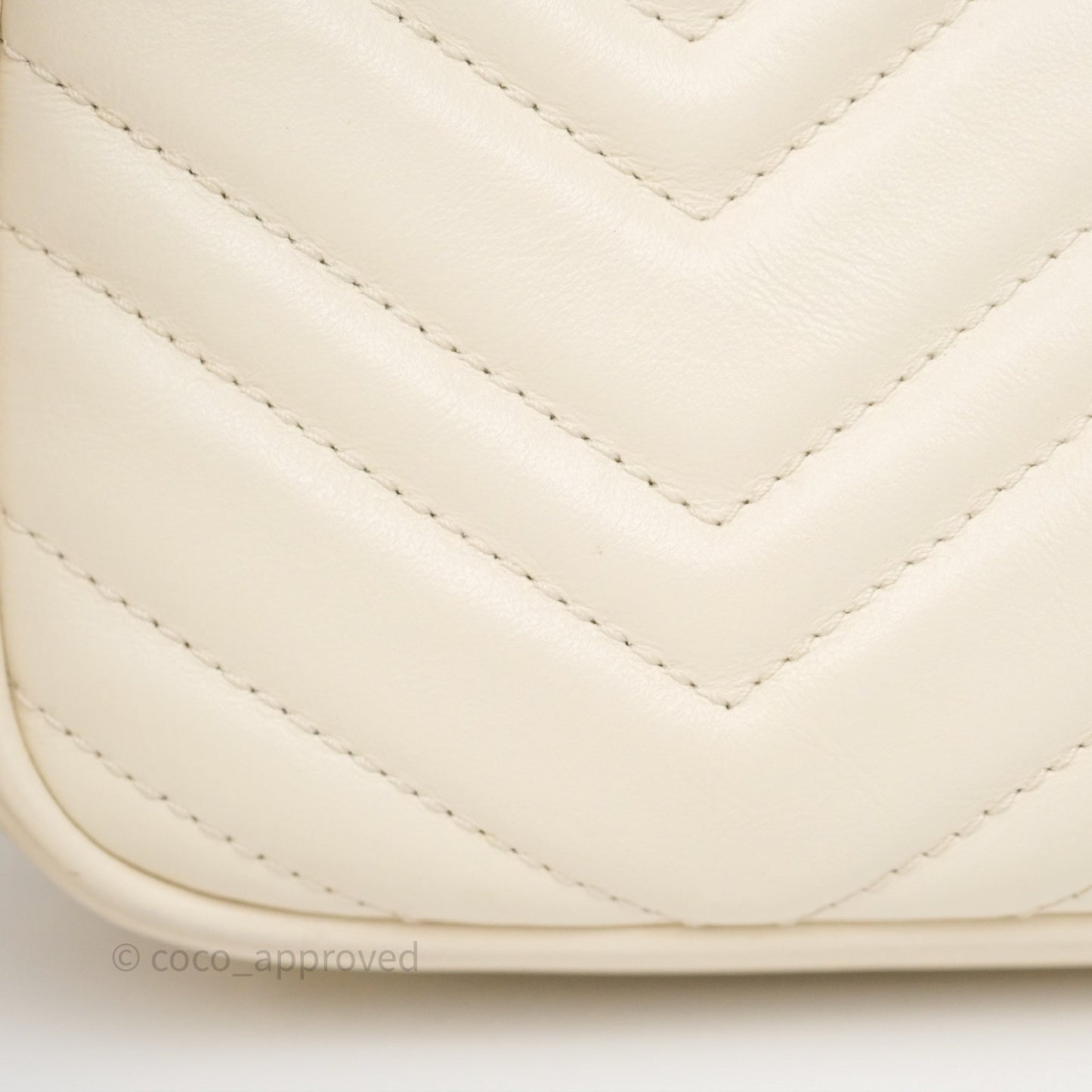 Gucci Small GG Marmont Camera Bag White Calfskin Gold Hardware