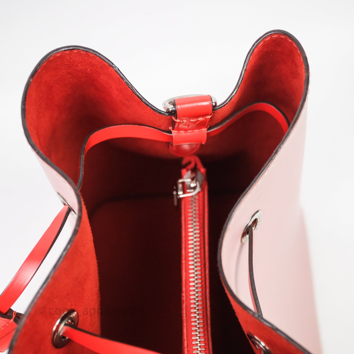 Louis Vuitton Neonoe MM Pink Epi