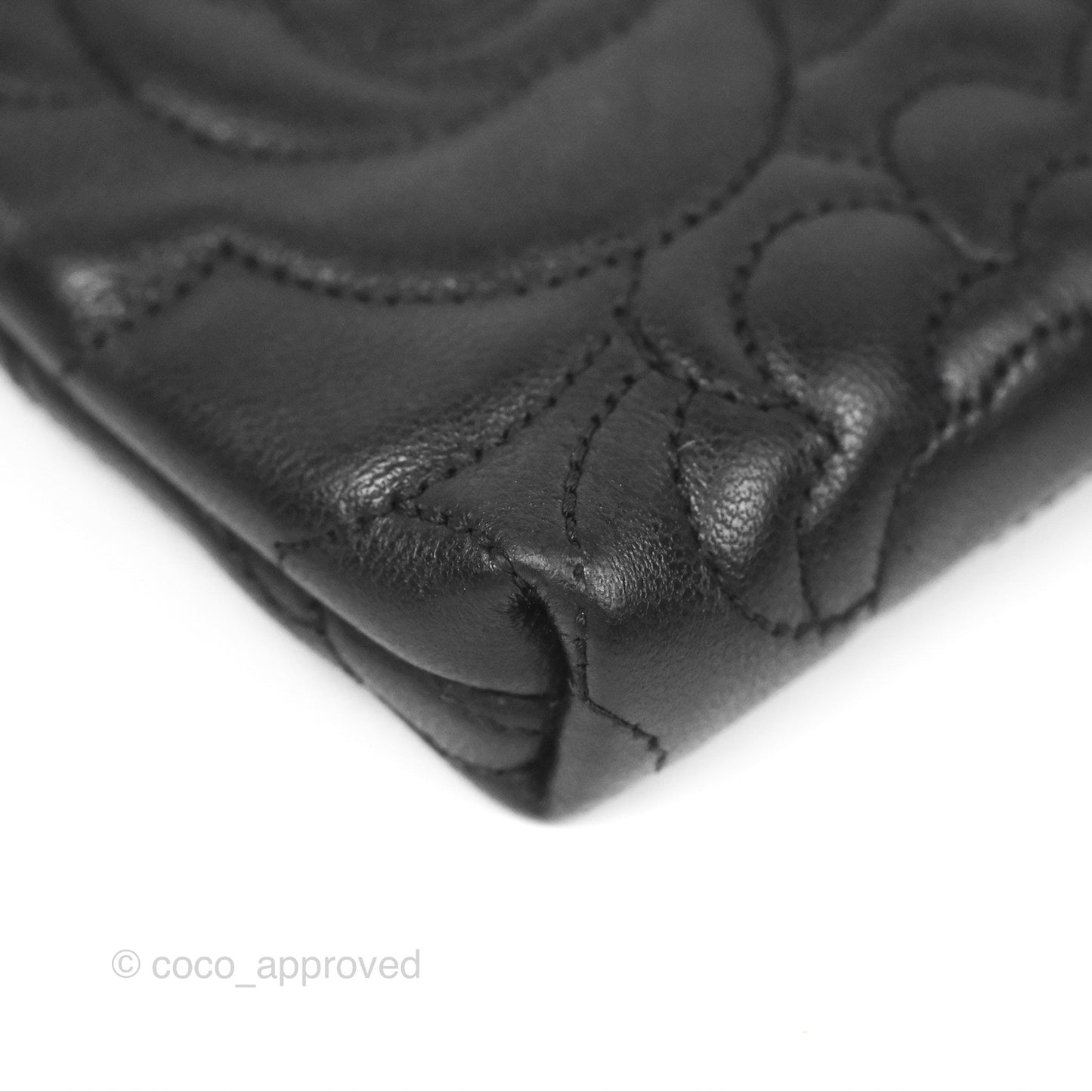 Chanel Camellia Pochette Clutch Black Lambskin Gold Hardware