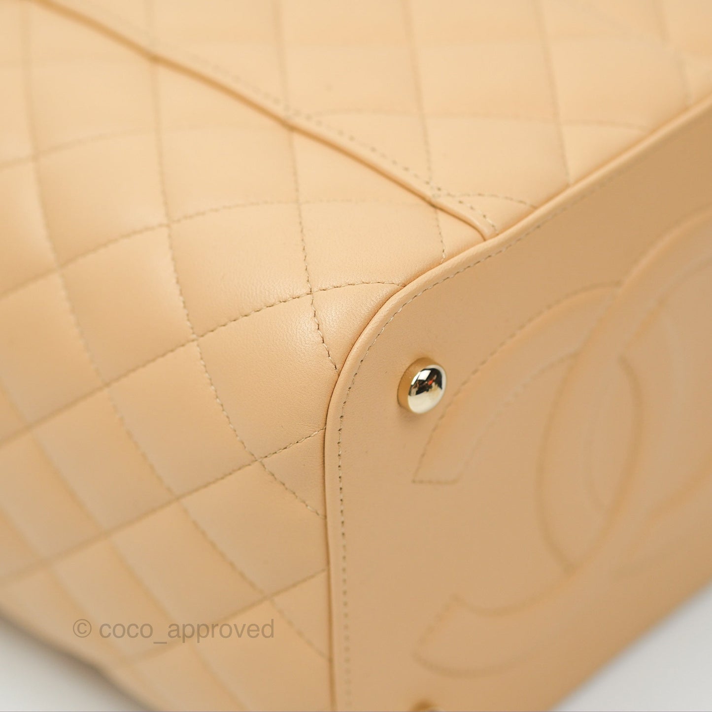 Chanel Small Quilted Top Handle Vanity Case Beige Lambskin Gold Hardware