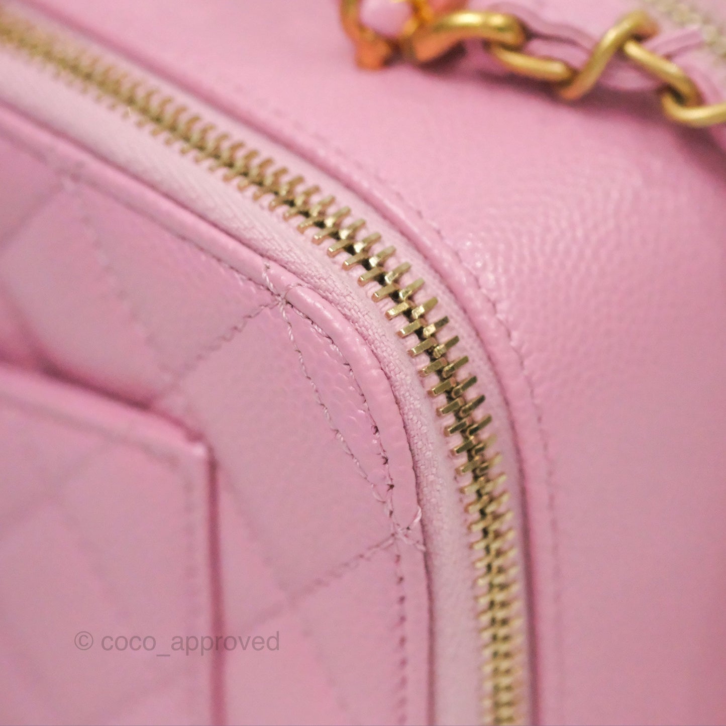 Chanel Caviar Quilted Pick Me Up Small Vanity Case Light Pink