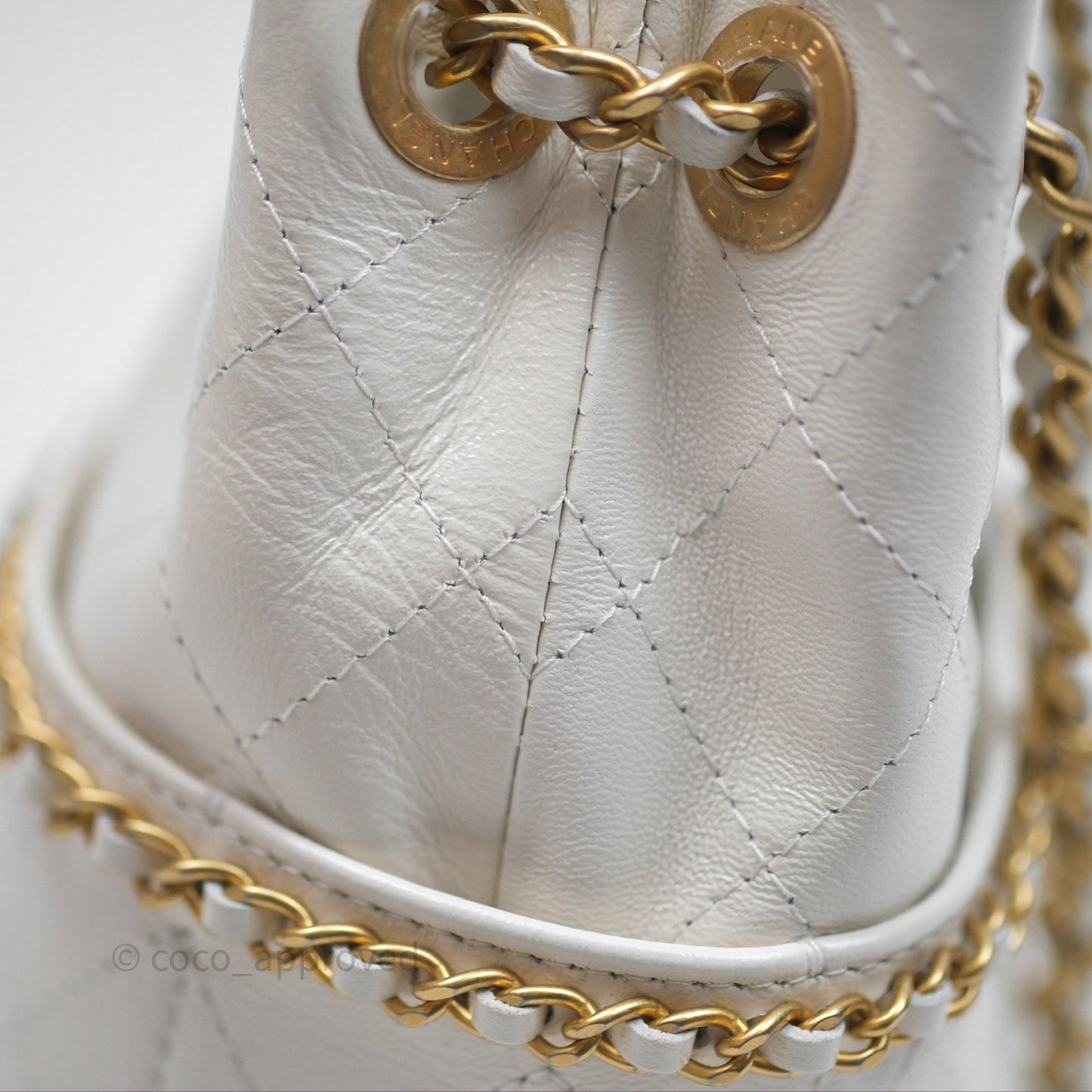 Chanel Mini Bucket Bag White Shiny Lambskin Aged Gold Hardware 25C