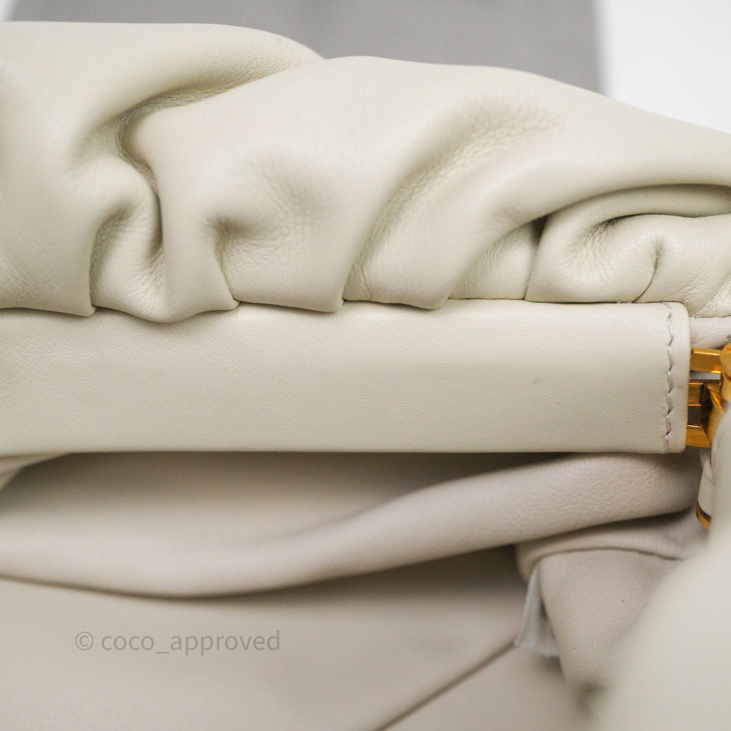 Bottega Veneta Chain Pouch Plaster Calfskin