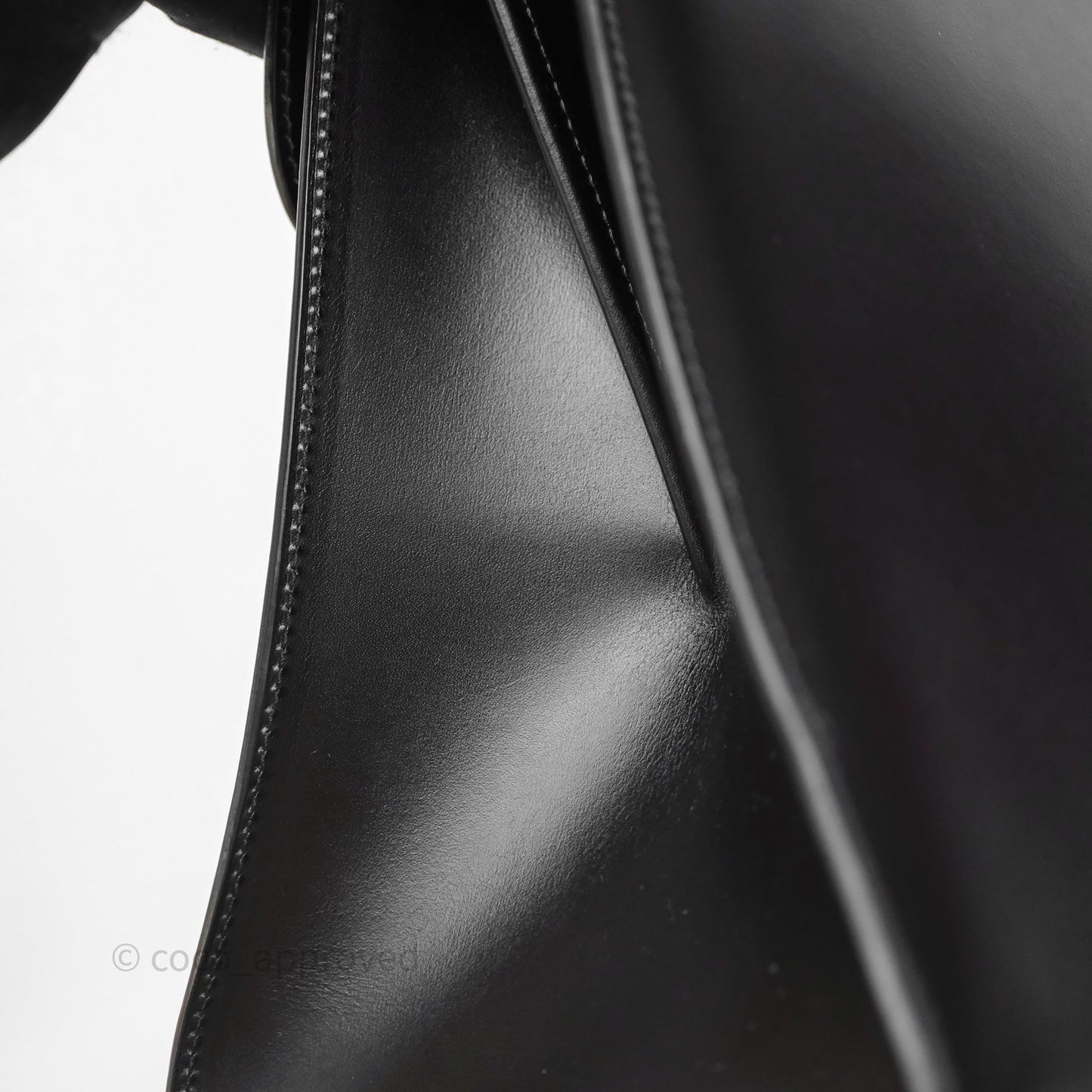 Delvaux Brillant MM Calfskin Black