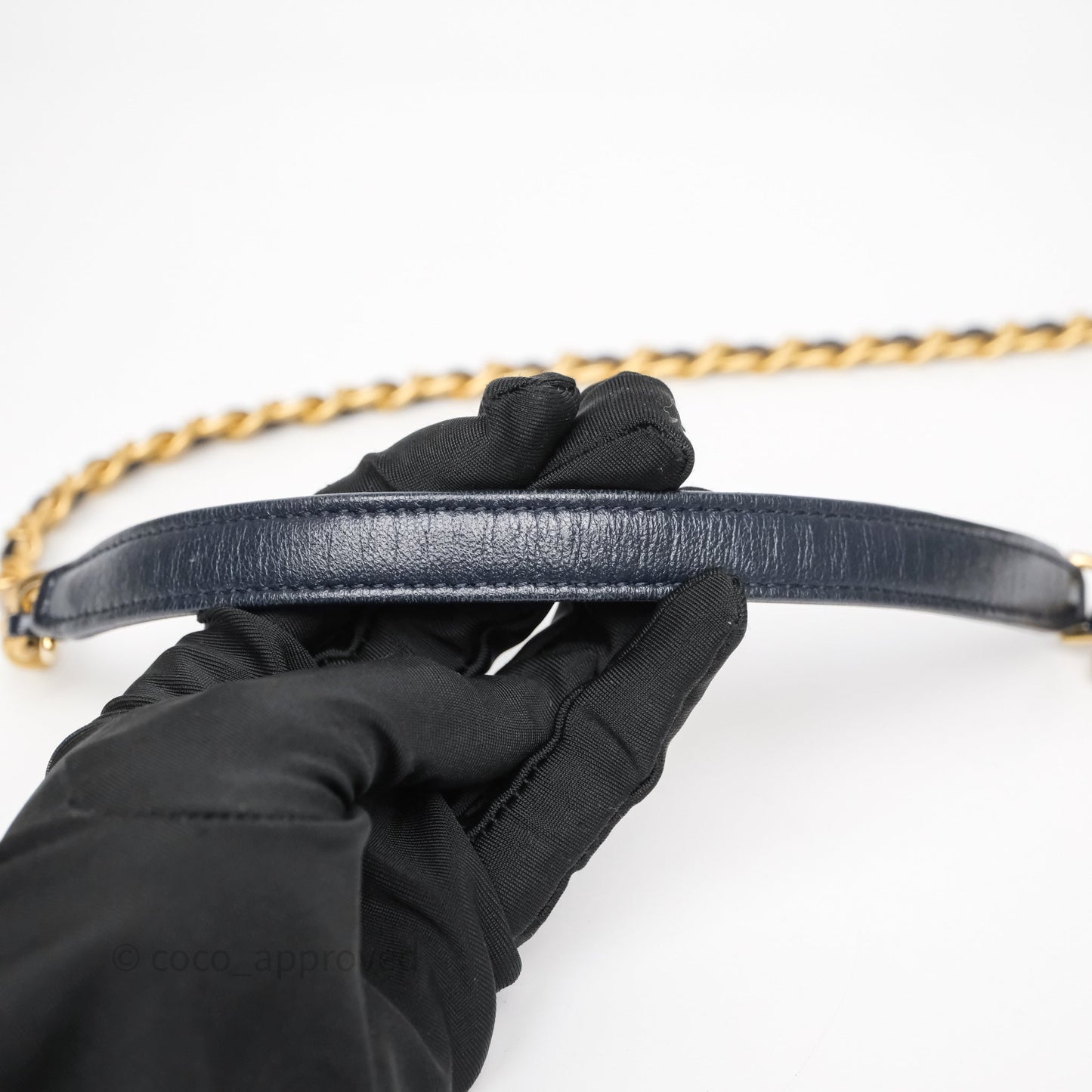 Chanel Quilted Entwined Chain Bag Navy Lambskin Aged Gold Hardware 21P