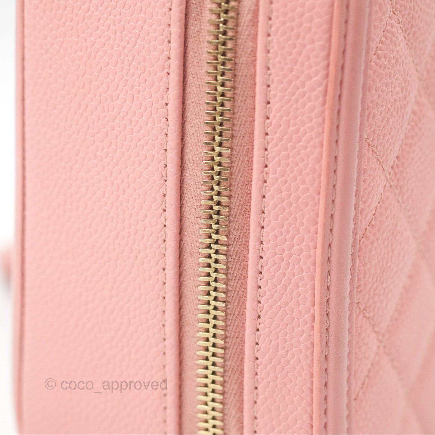 Chanel Quilted Medium CC Filigree Vanity Case Pink Caviar Gold Hardware