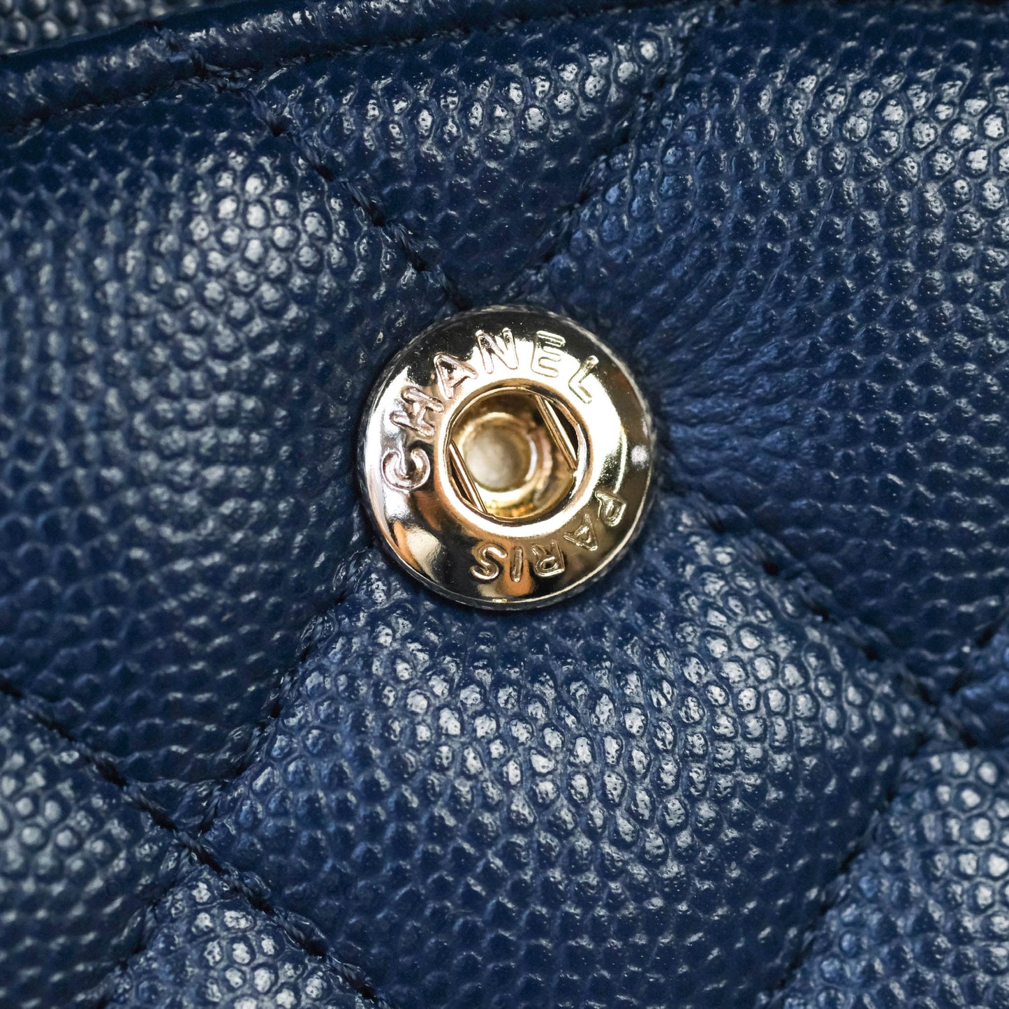 Chanel Quilted M/L Medium Double Flap Navy Caviar Gold Hardware 17B