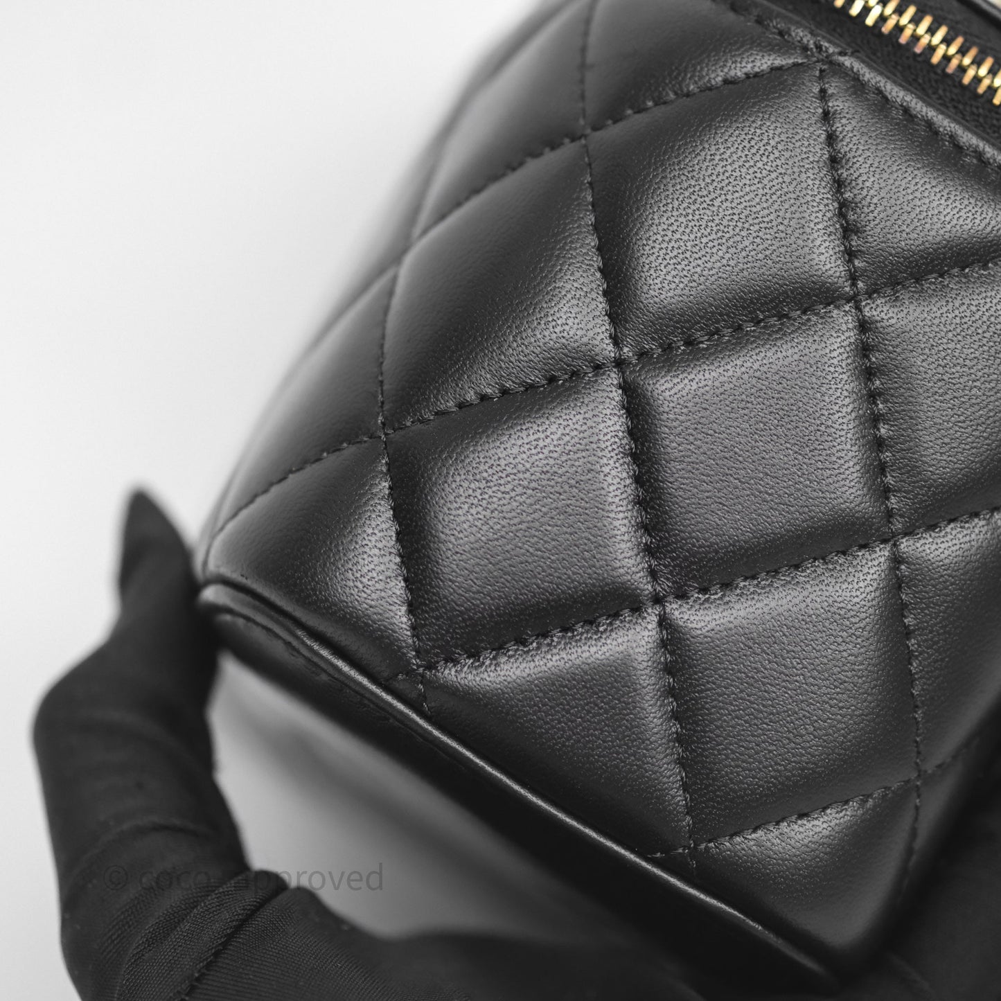 Chanel Vanity With Pearl Crush Chain Black Lambskin Aged Gold Hardware