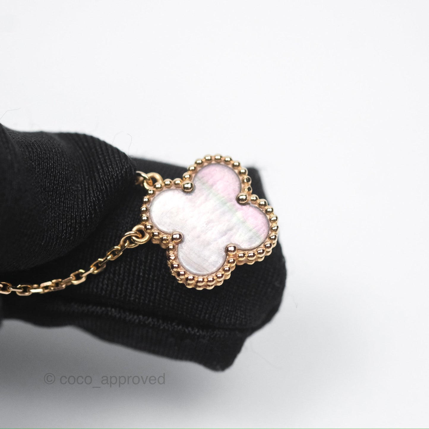 Van Cleef & Arpels Vintage Alhambra Pendant Grey Mother-of-pearl Rose Gold