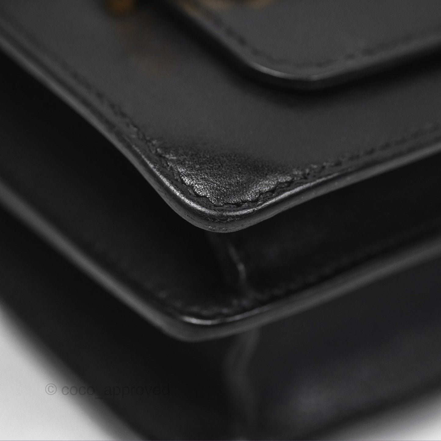 Hermès Roulis Mini 18 Noir 89 Veau Evergrain Gold Hardware