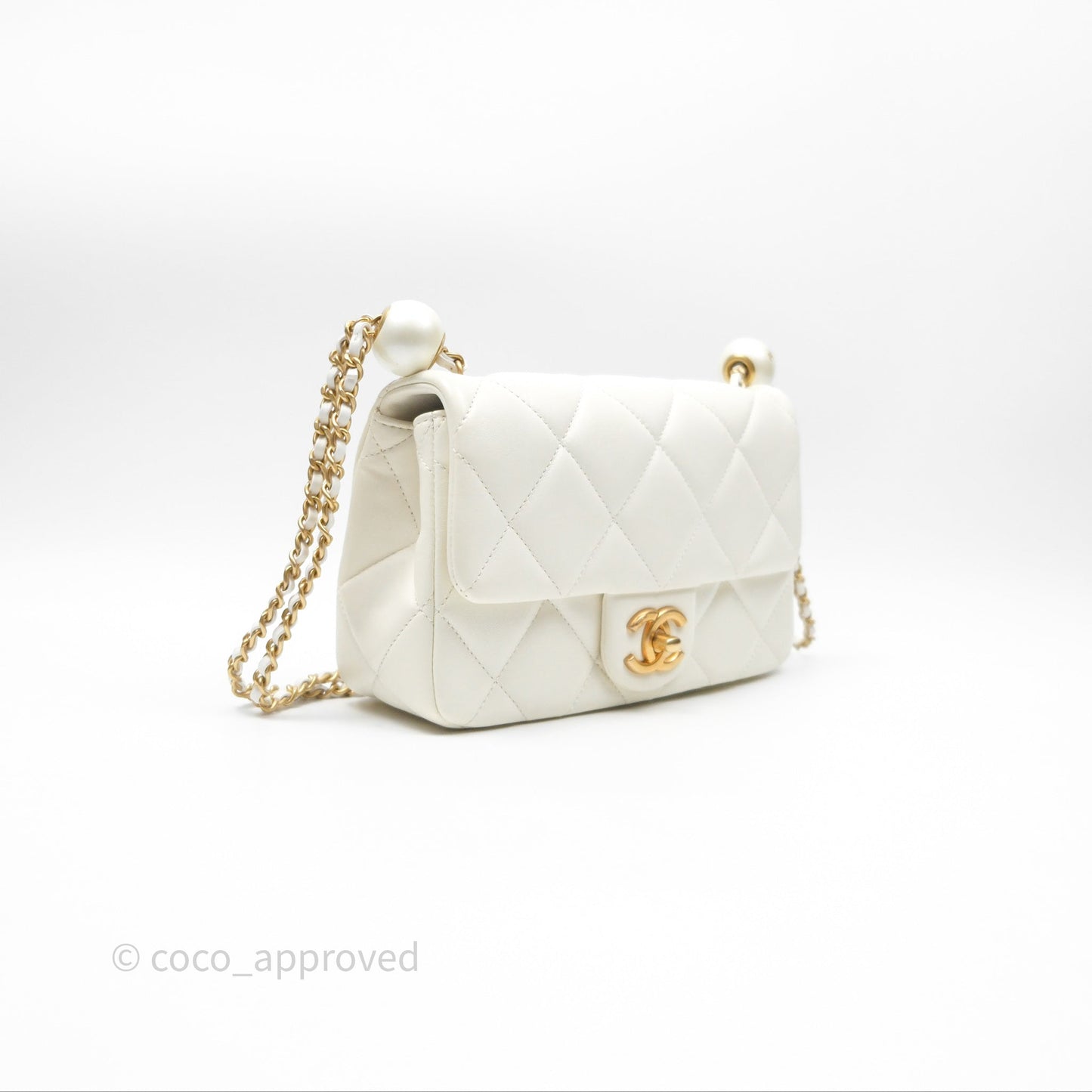 Chanel Quilted Double Pearl Adjustable Chain Flap Bag White Lambskin Aged Gold Hardware 24S