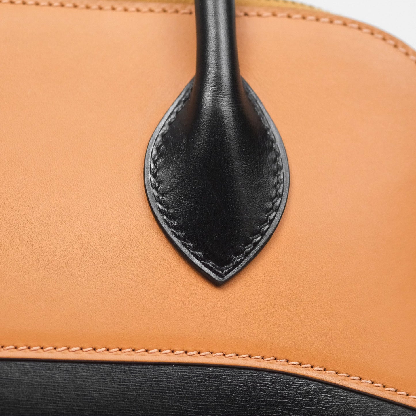 Hermès Bolide 31 Noir 89 / Natural Box Leather Gold Hardware