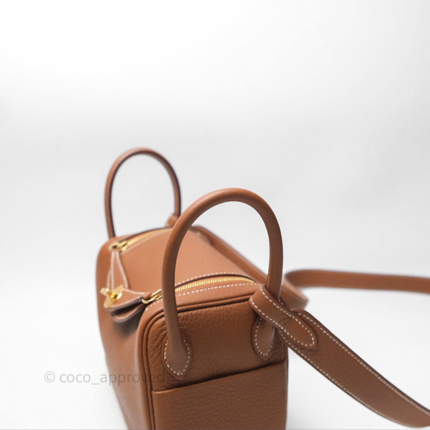Hermès Mini Lindy 20 Gold Clemence Gold Hardware