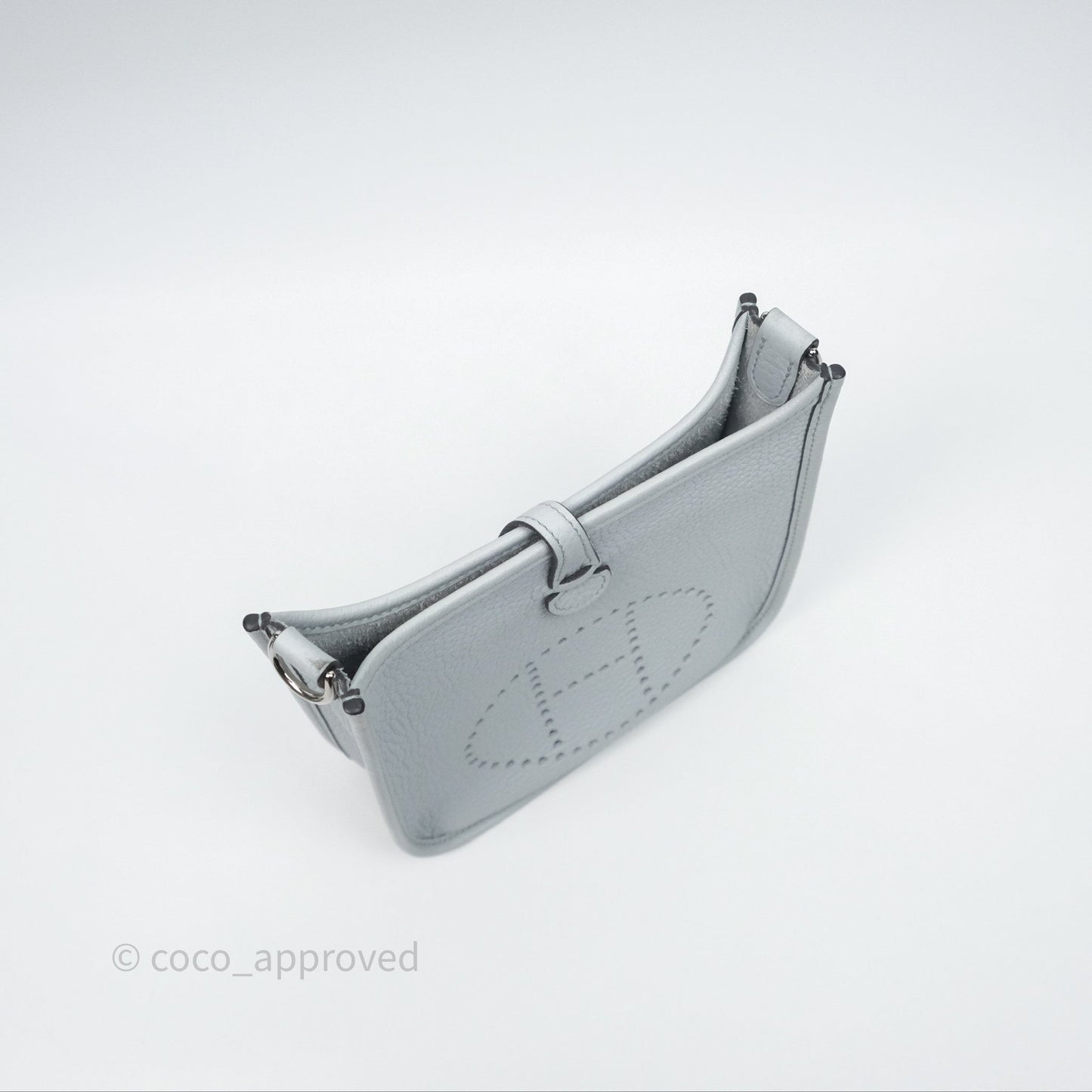 Hermès Mini Evelyne 16 Bleu Pale 08 Clemence Palladium Hardware