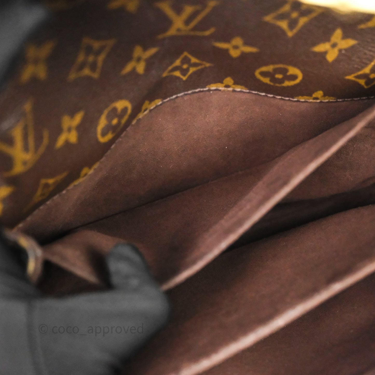 Louis Vuitton Pochette Metis Monogram
