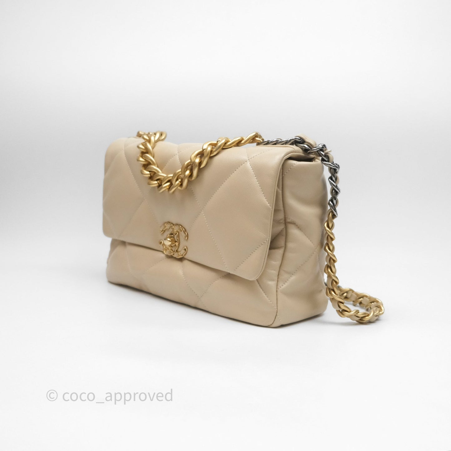 Chanel 19 Medium Beige Mixed Hardware