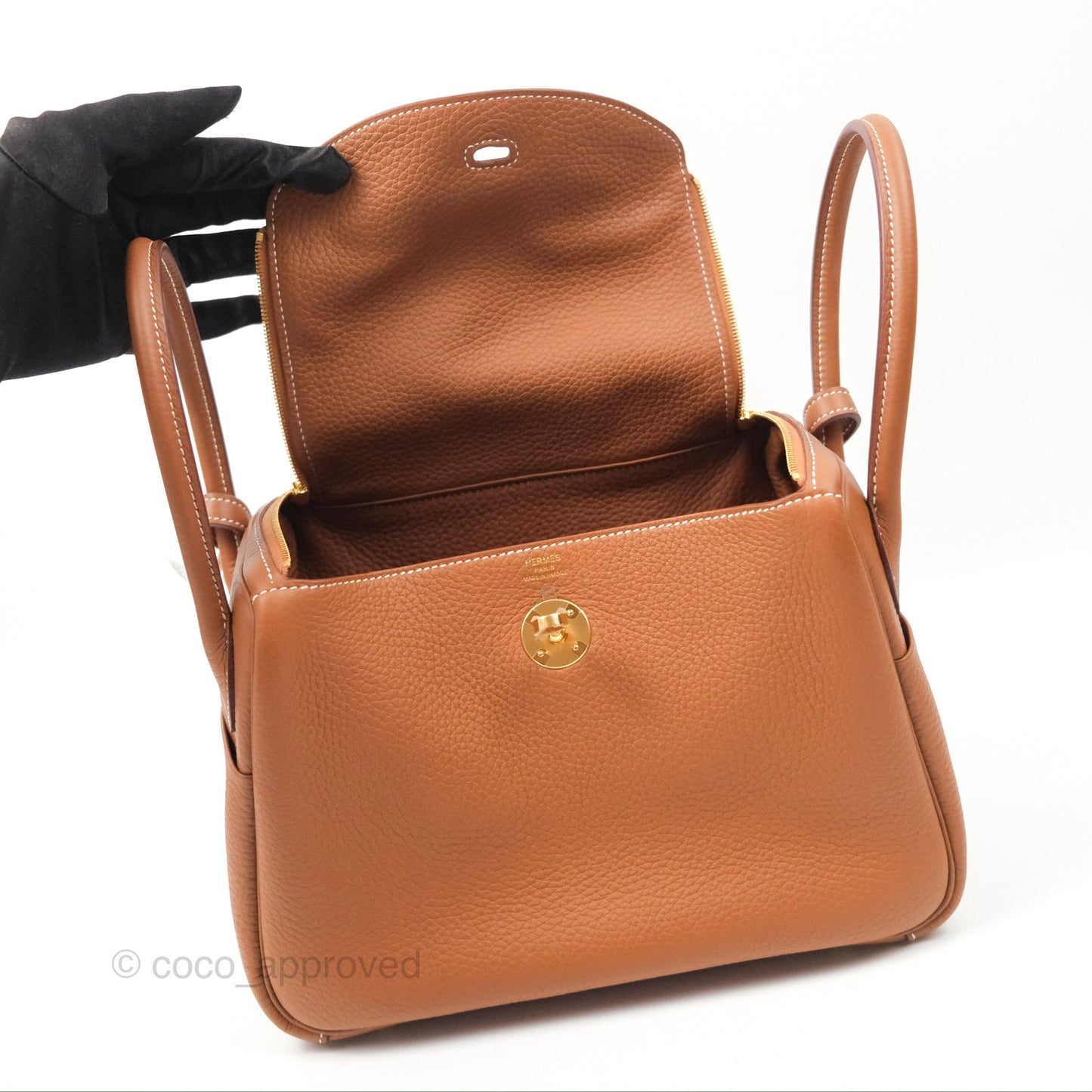 Hermès Lindy 26 Gold Taurillon Clemence Gold Hardware