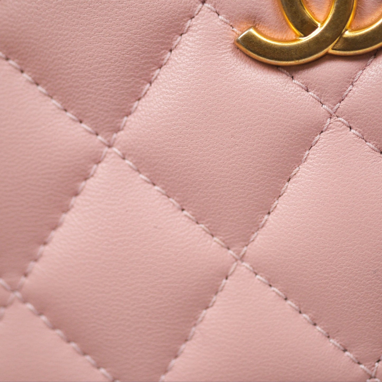 Chanel Quilted Vanity Rectangular with Camellia Adjustable Chain Pink Lambskin 23S